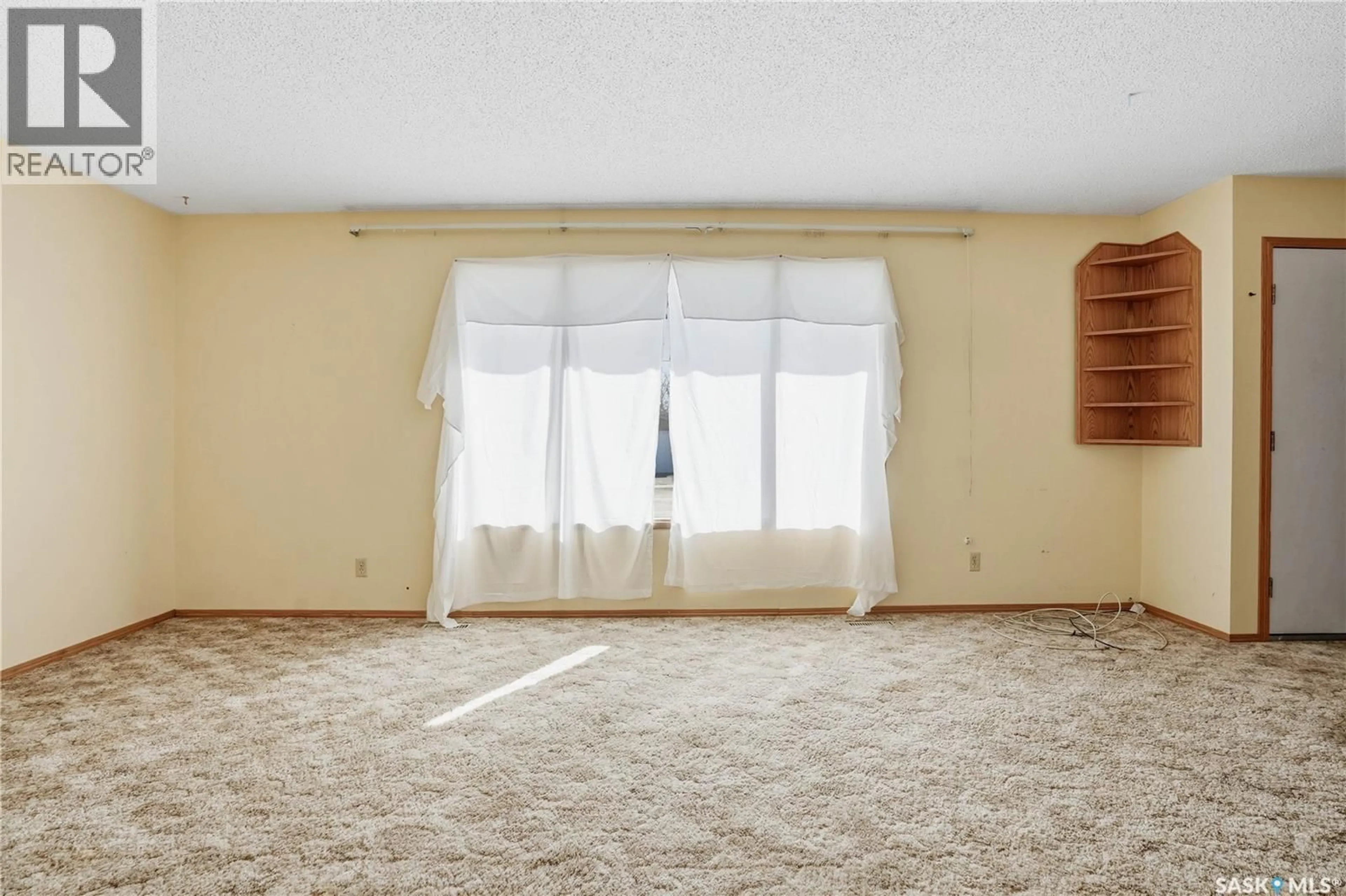 A pic of a room for 122 1ST STREET, Chaplin Saskatchewan S0H0S0