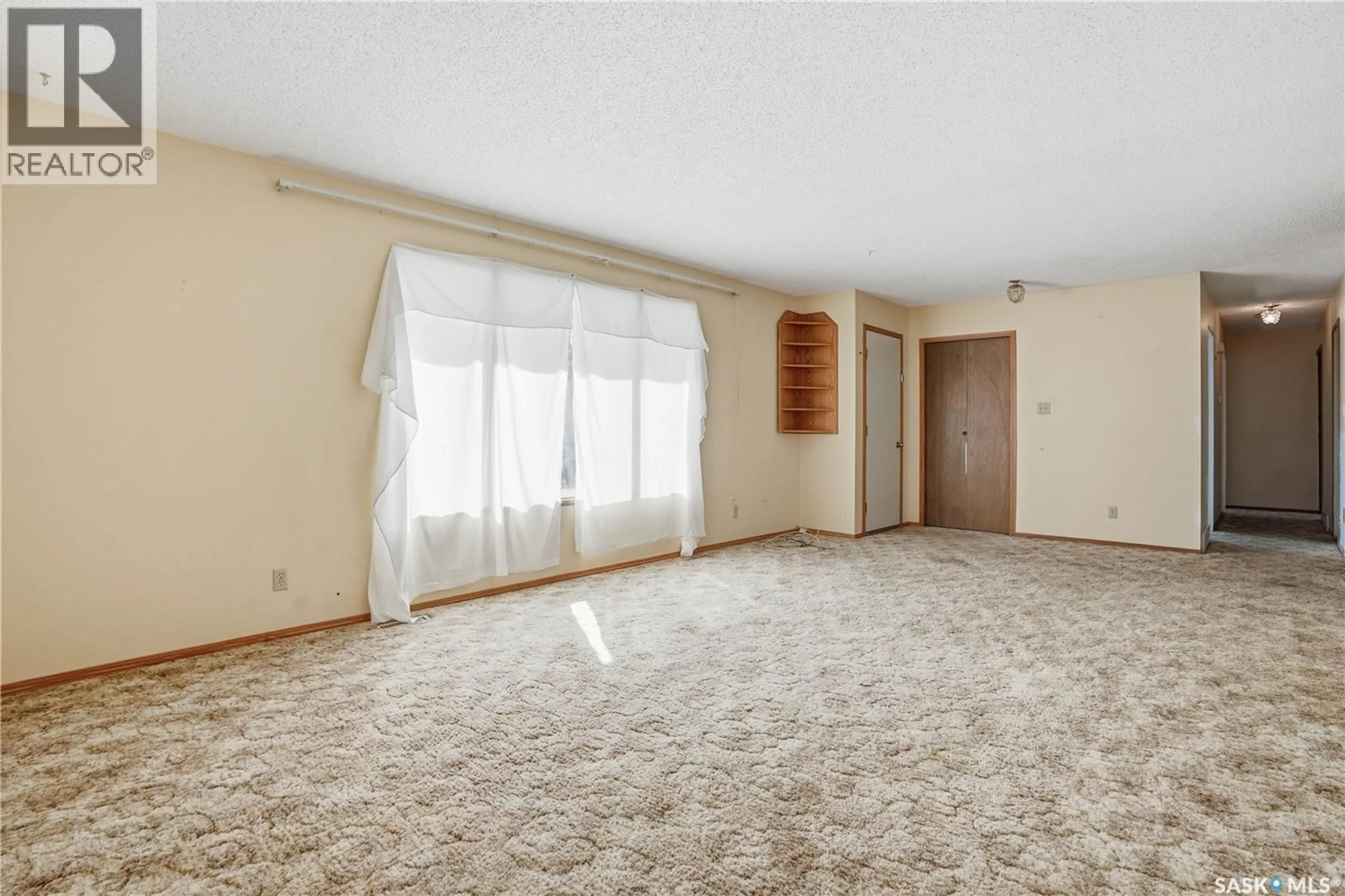 A pic of a room for 122 1ST STREET, Chaplin Saskatchewan S0H0S0