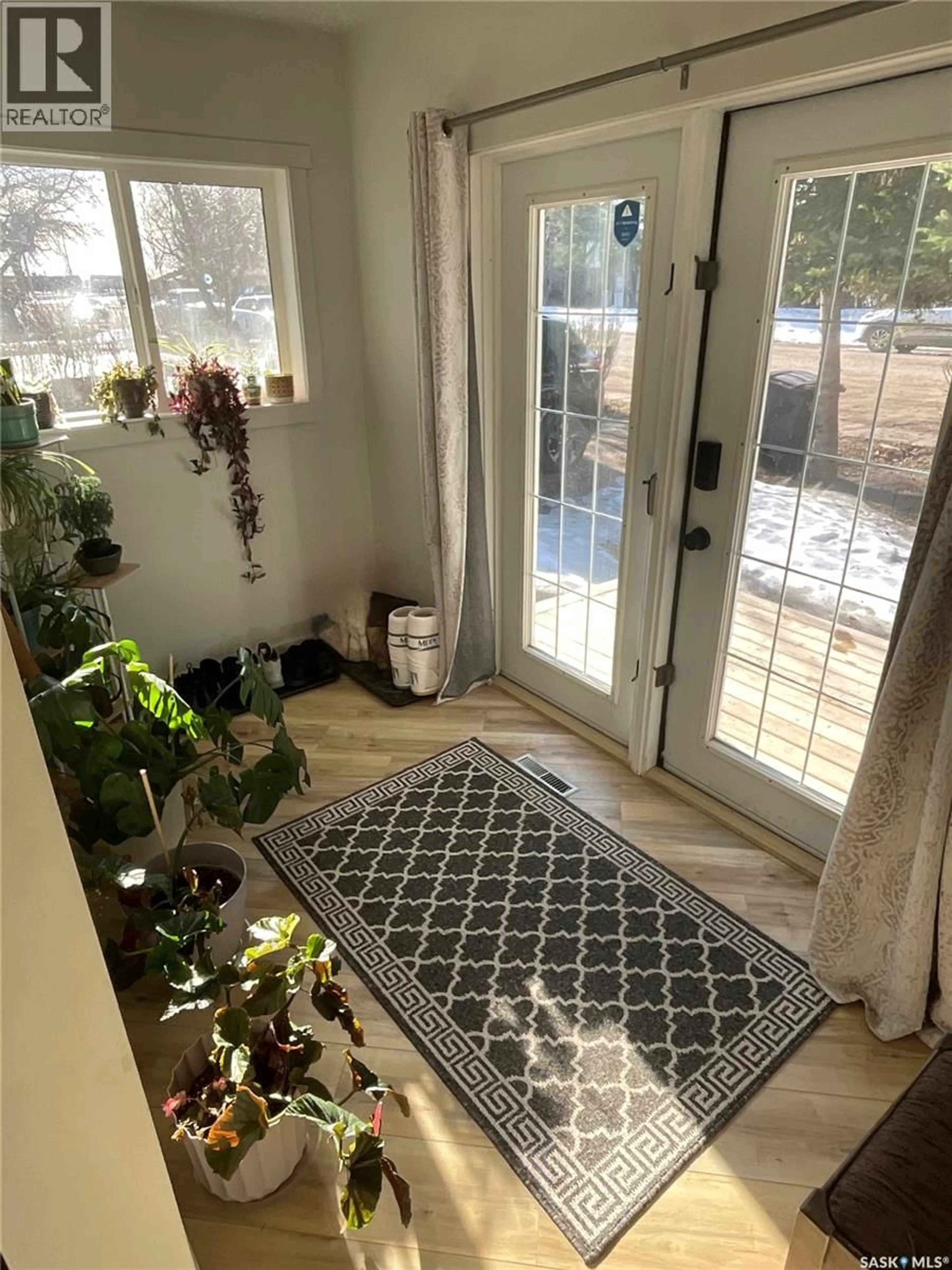 Indoor entryway for 112 3RD STREET, Wakaw Saskatchewan S0K4P0