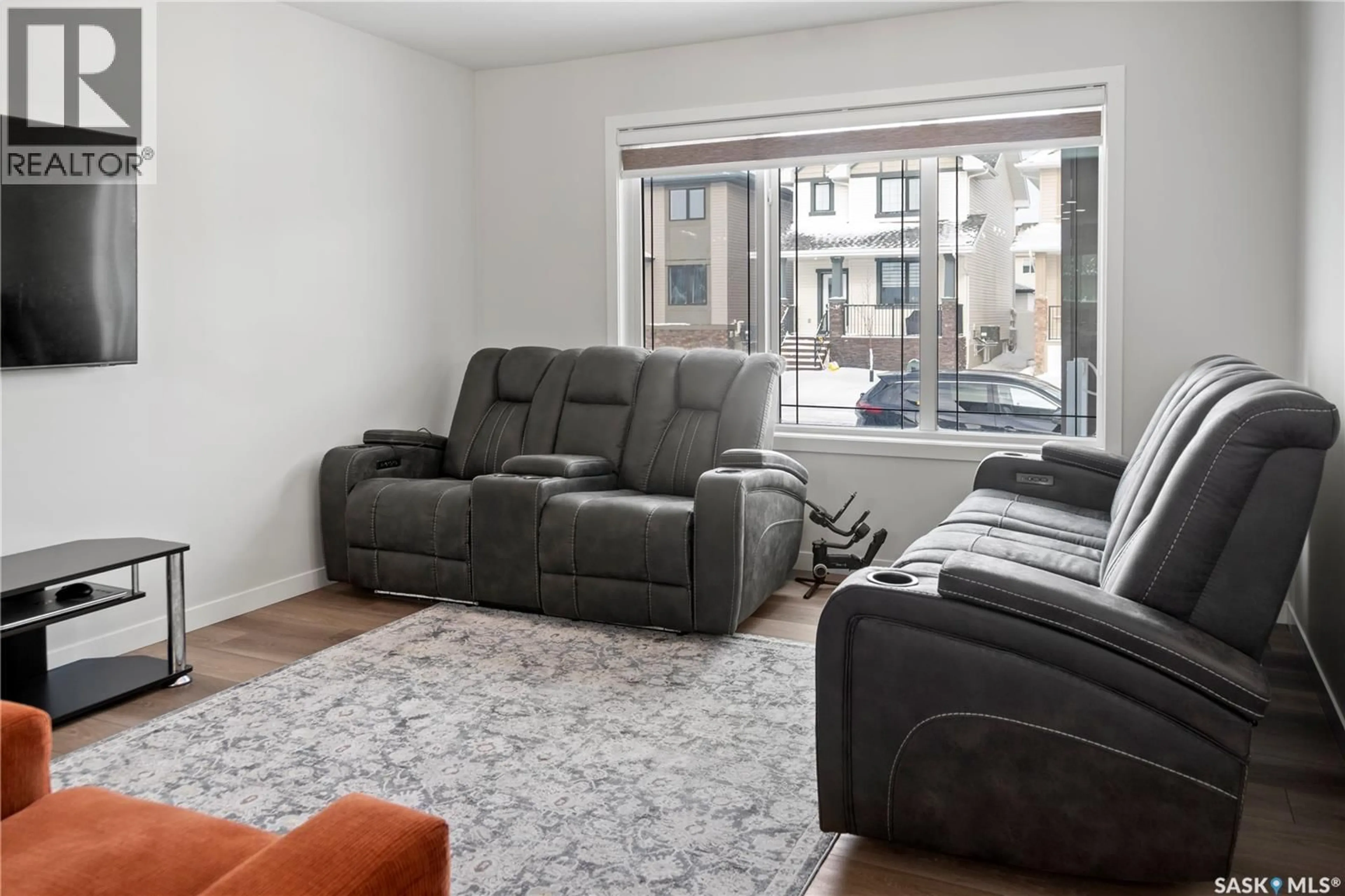 Living room with furniture, unknown for 5115 KAUFMAN AVENUE, Regina Saskatchewan S4V3W3