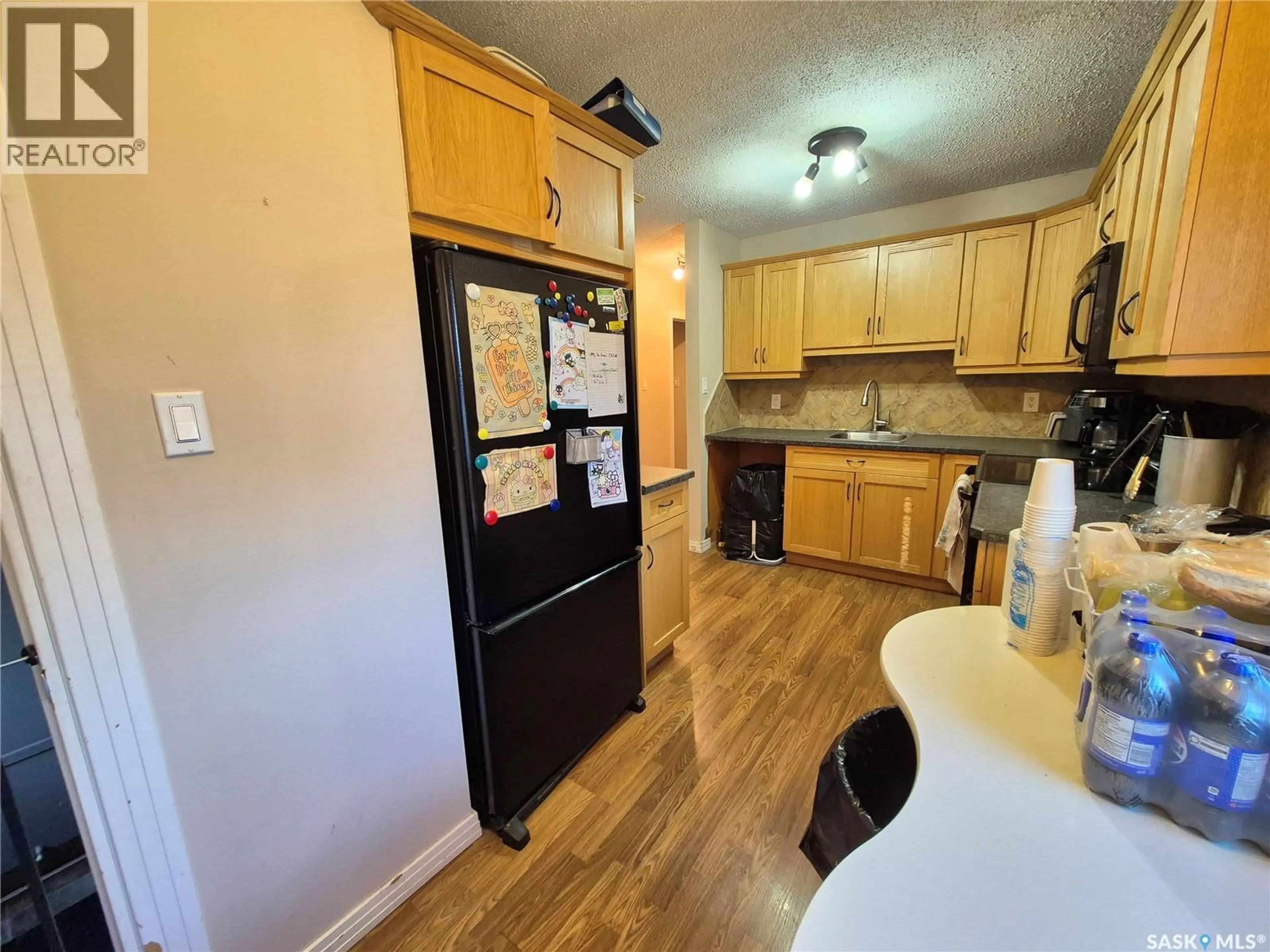 Standard kitchen, unknown for 1118 PARK AVENUE, Weyburn Saskatchewan S4H0K5