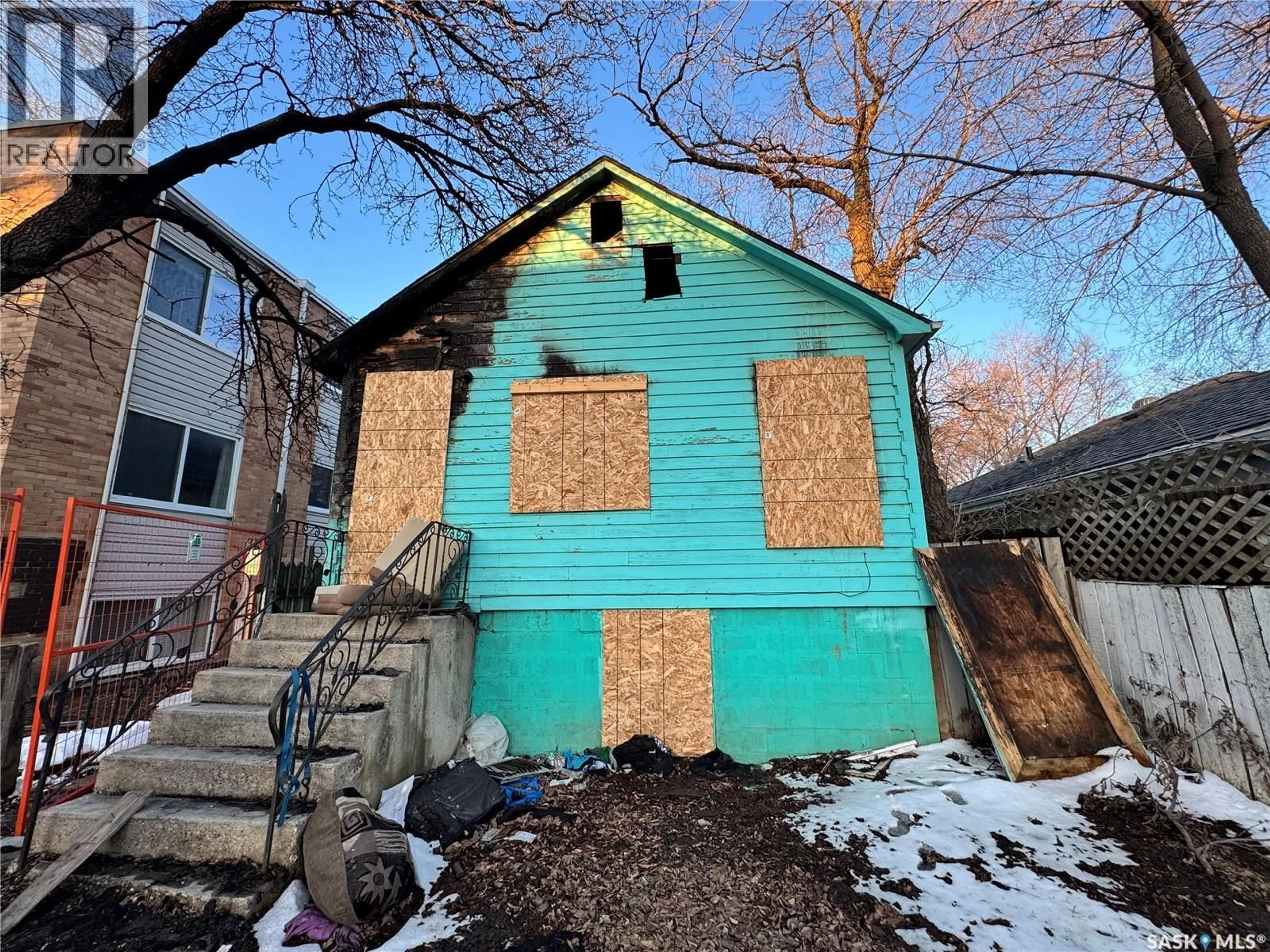 Shed for 120 T AVENUE, Saskatoon Saskatchewan S7M3A8