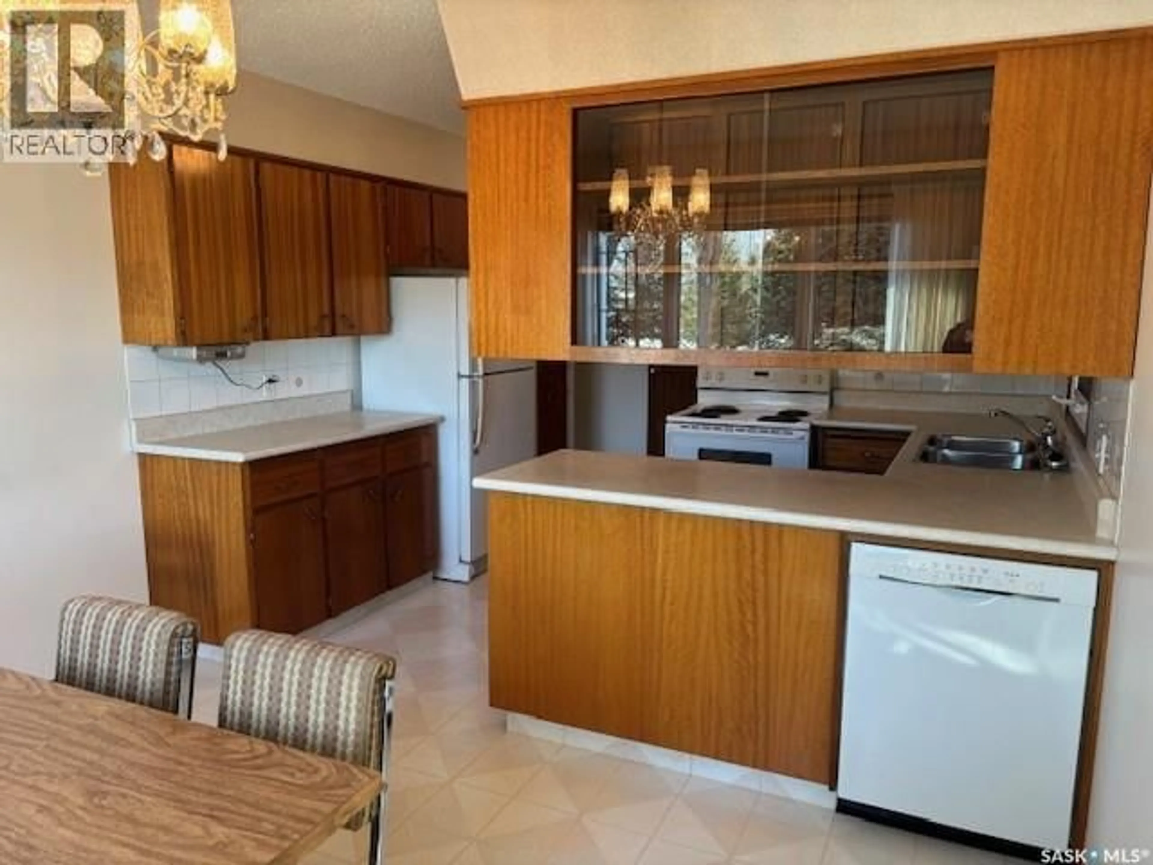Open concept kitchen, unknown for 210 ALEXANDER AVENUE, Canora Saskatchewan S0A0L0