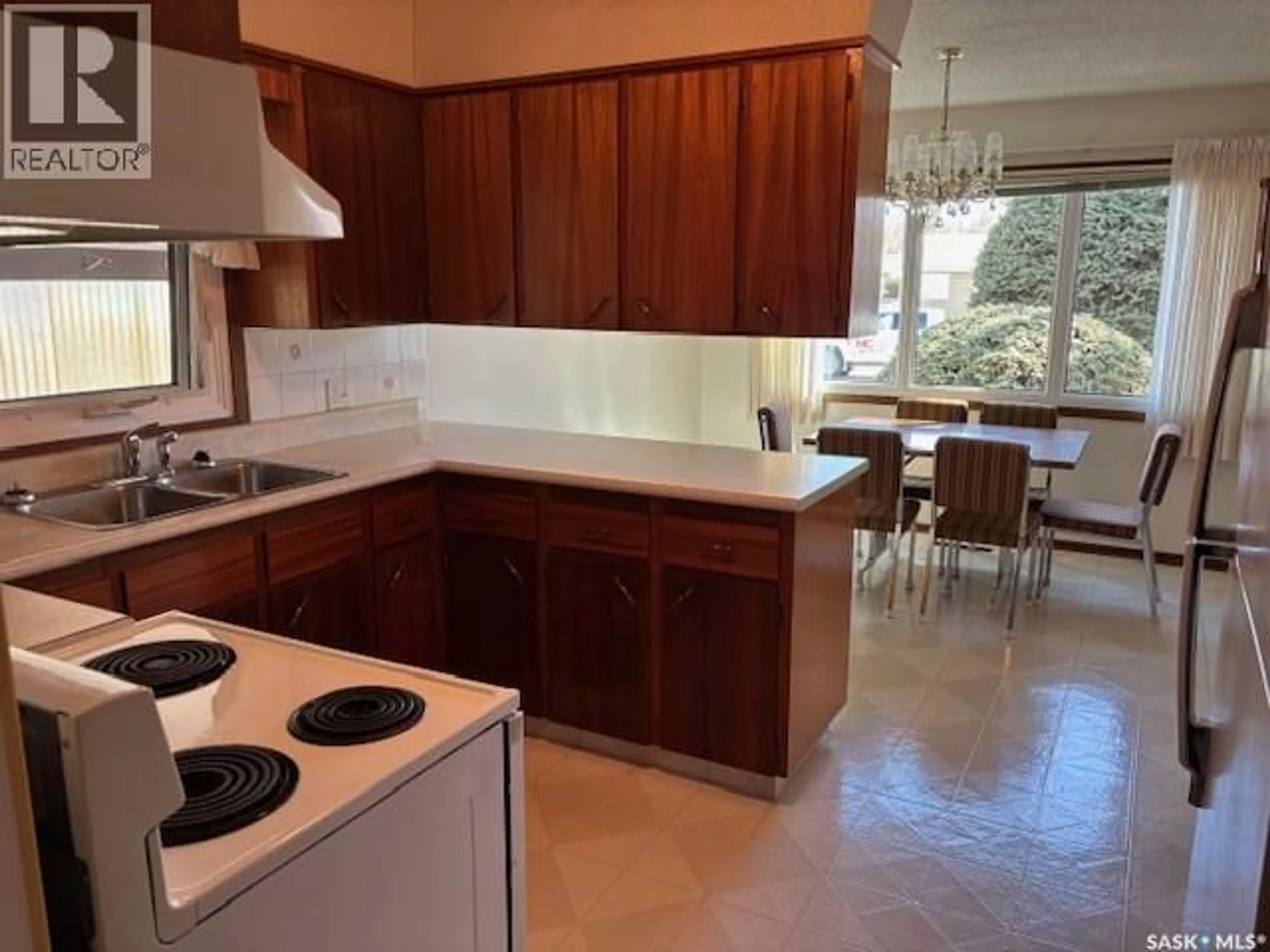 Standard kitchen, ceramic/tile floor for 210 ALEXANDER AVENUE, Canora Saskatchewan S0A0L0