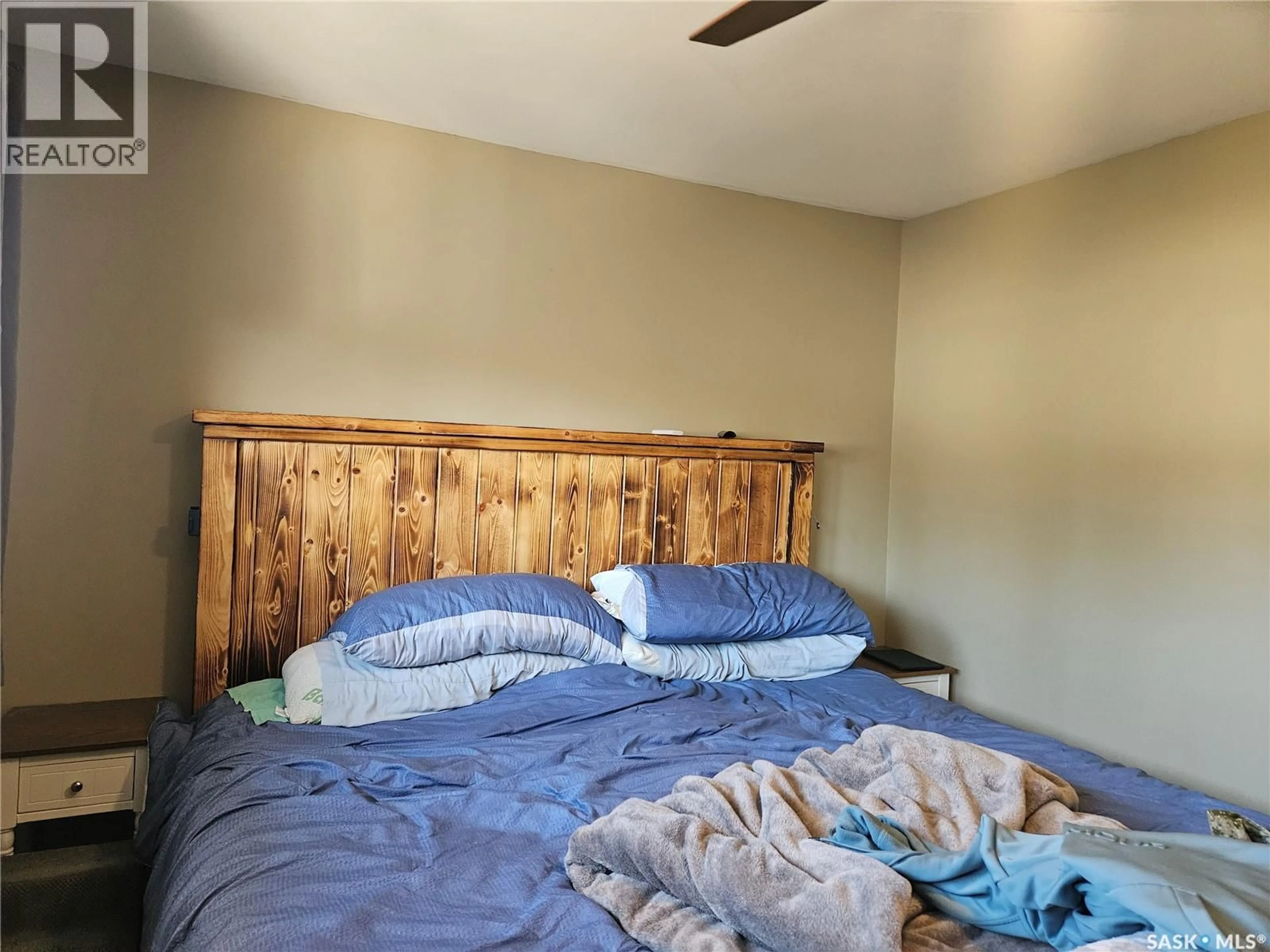 A pic of a room for 1154 CARIBOU STREET, Moose Jaw Saskatchewan S6H2B5
