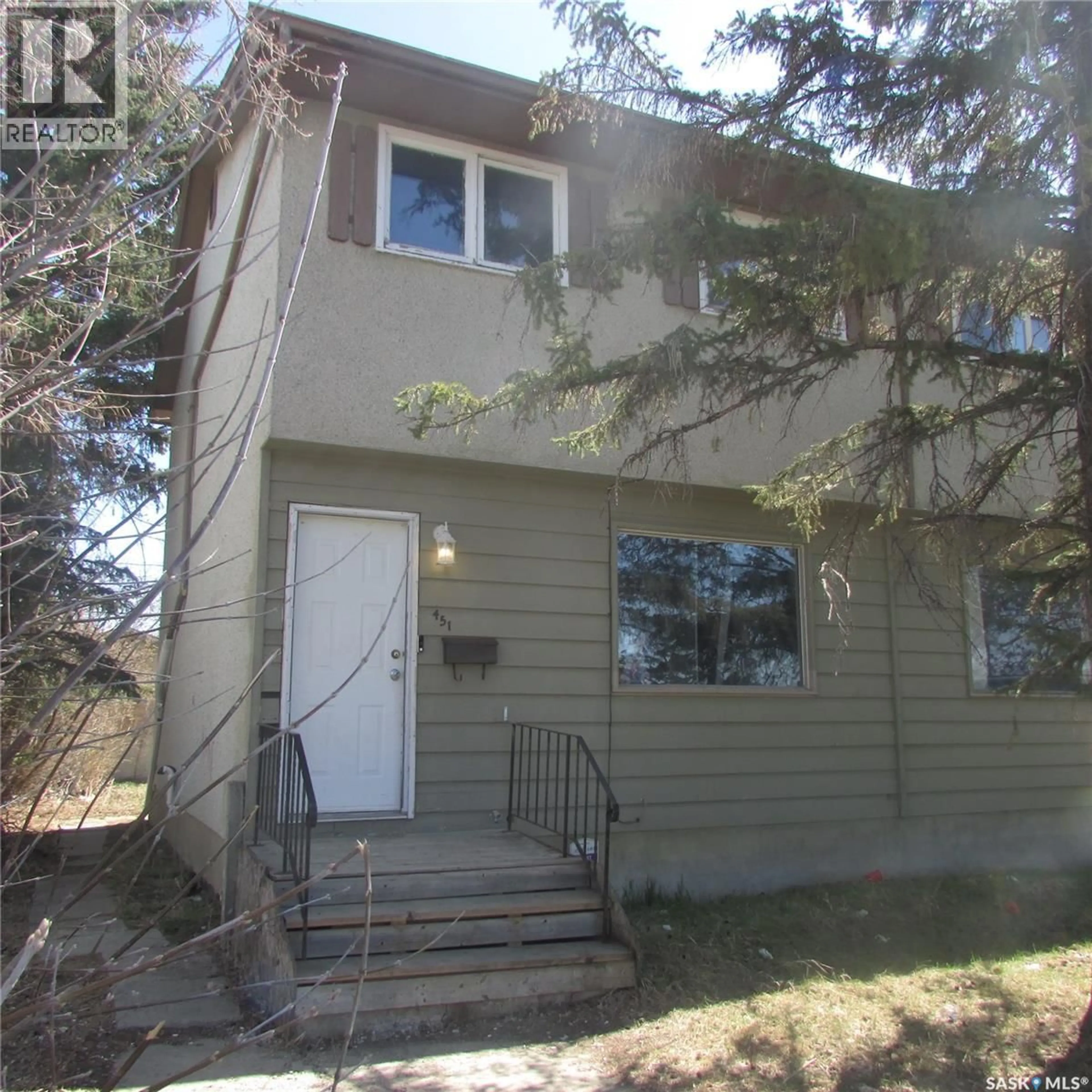 Unknown for 451 MCINTOSH STREET, Regina Saskatchewan S4R4Z7