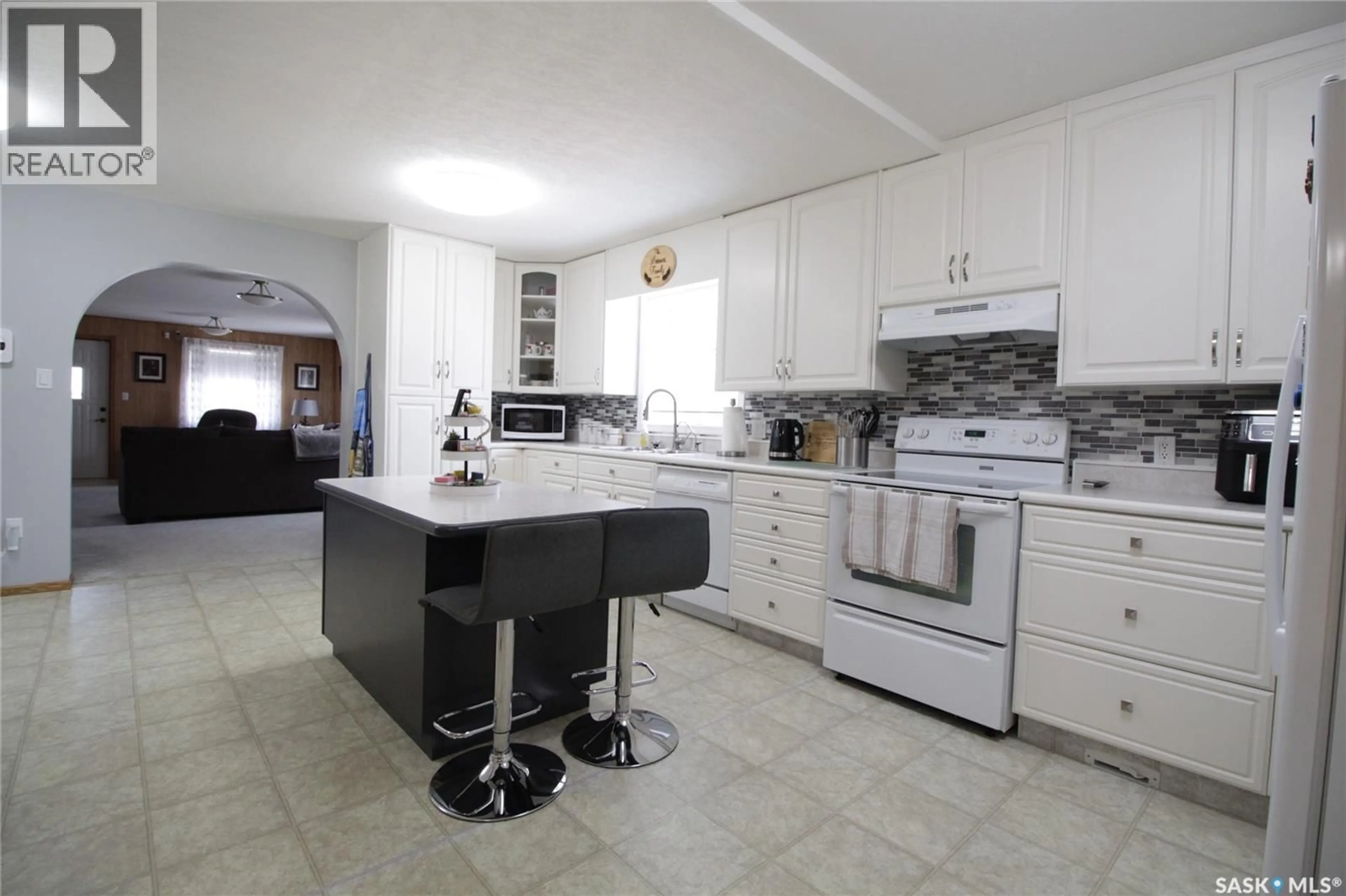 Unknown for 1023 MOUNTAIN STREET, Moosomin Saskatchewan S0G3N0