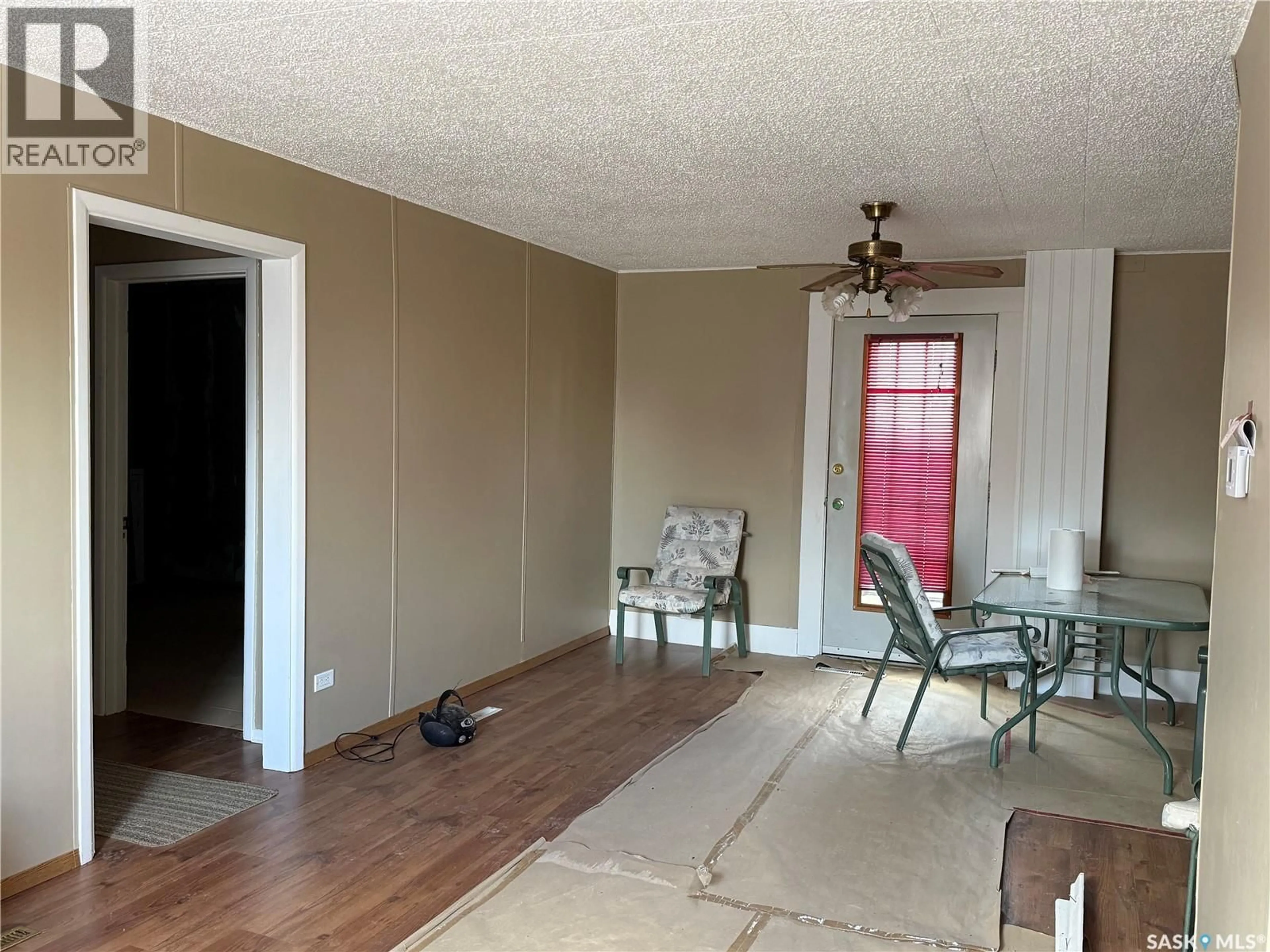 A pic of a room for 1225 HALIFAX STREET, Halbrite Saskatchewan S0C1H0