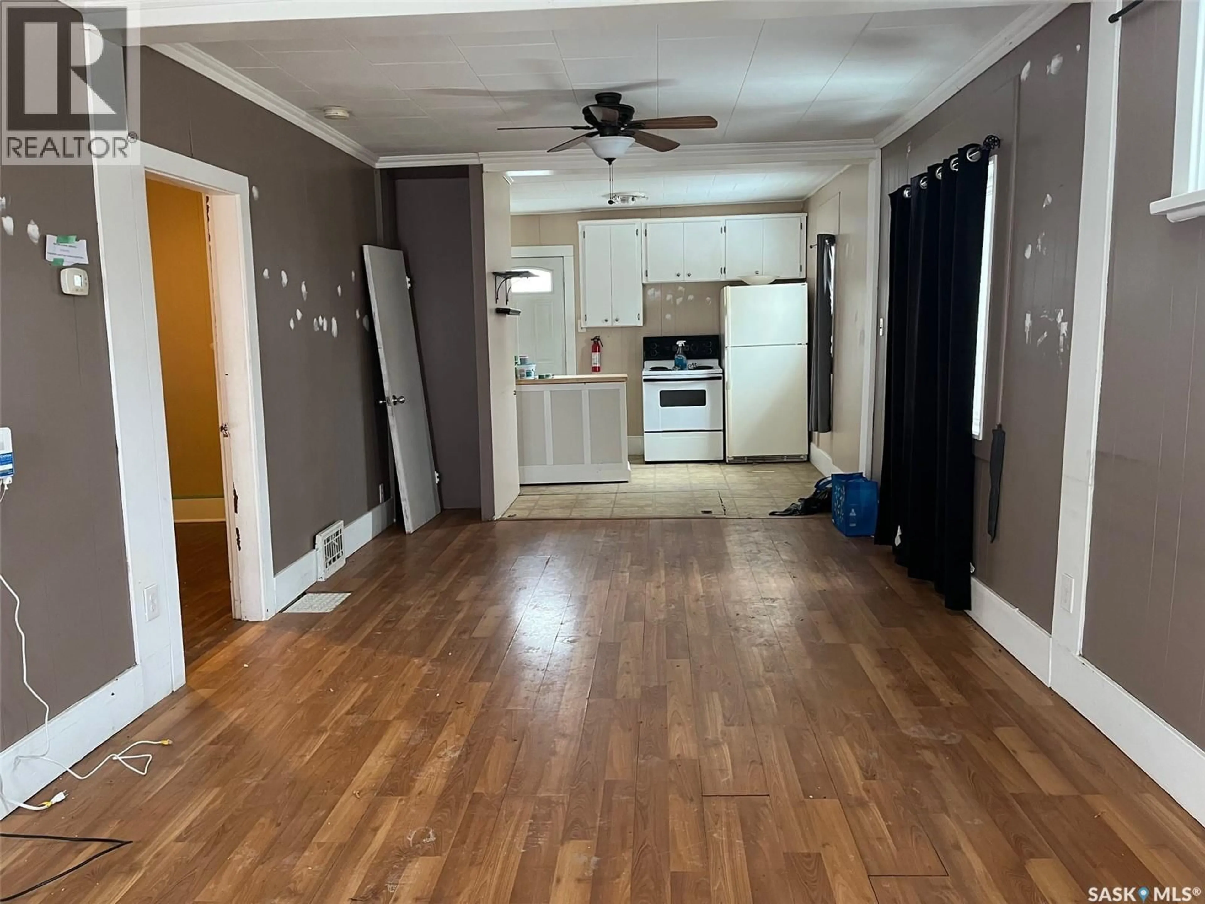 A pic of a room for 1100 FORT STREET, Regina Saskatchewan S4T5R7