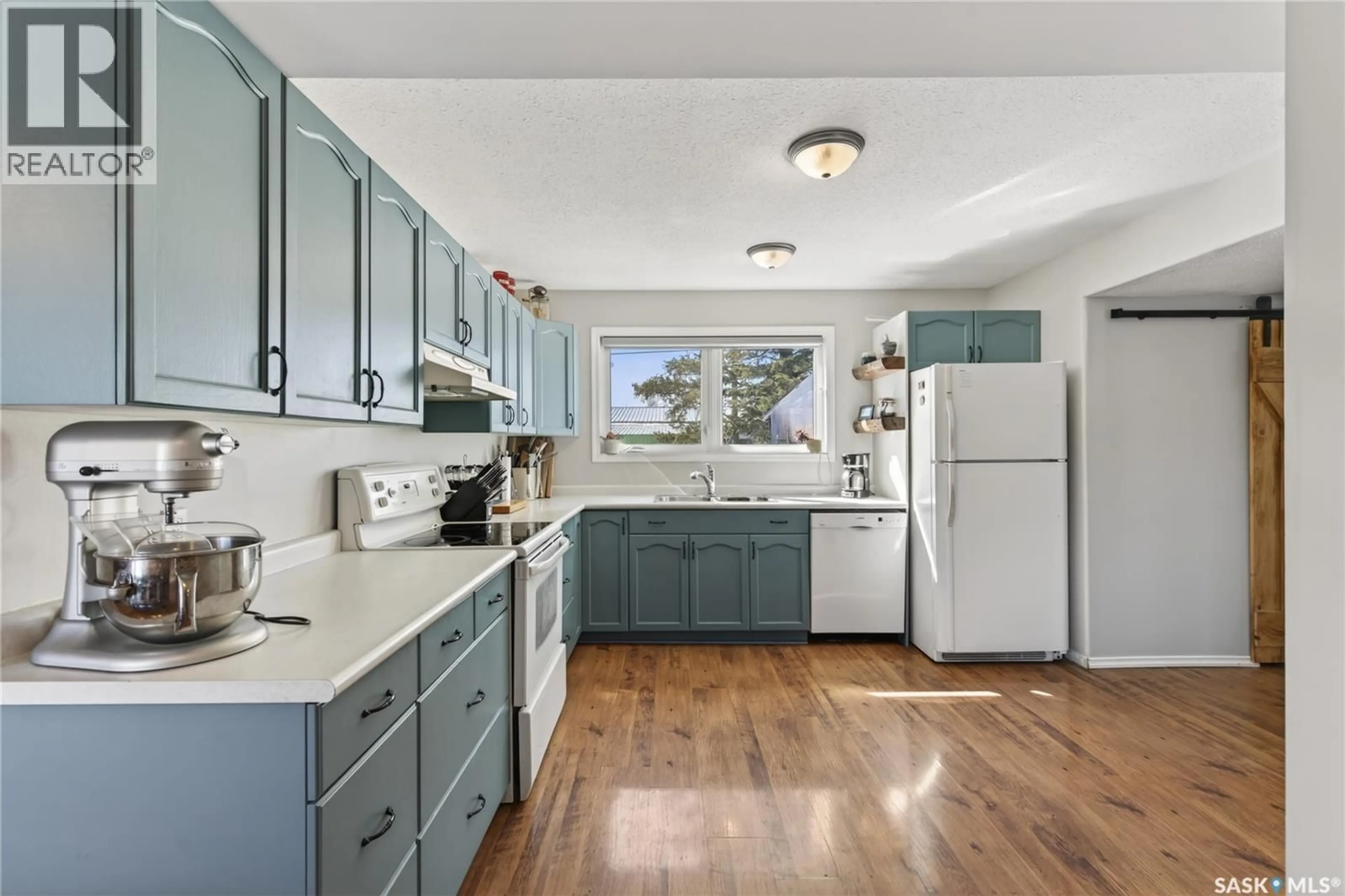 Standard kitchen, ceramic/tile floor for 149 2ND AVENUE, Pierceland Saskatchewan S0M2K0