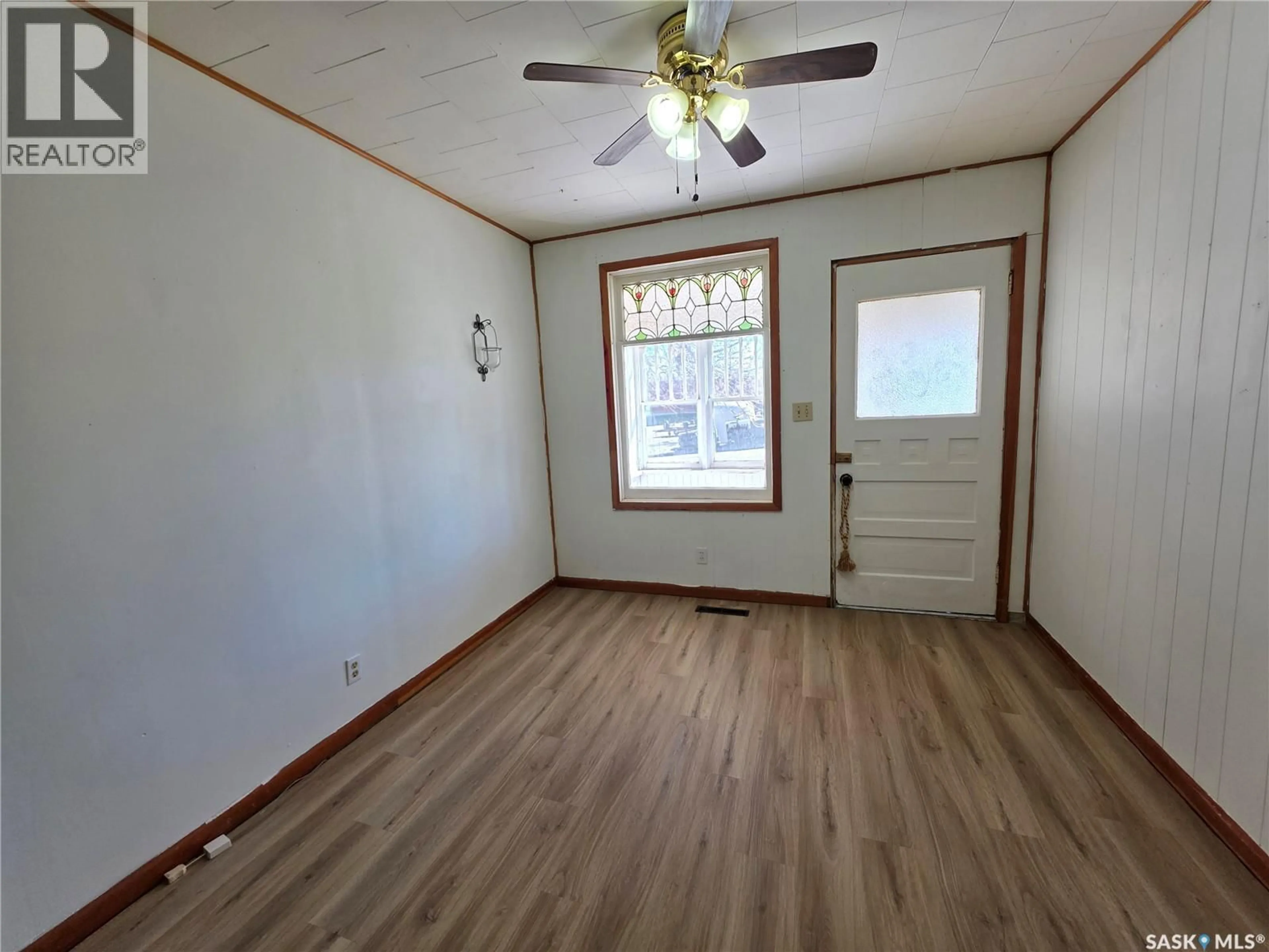 A pic of a room for 2470 PROTON AVENUE, Gull Lake Saskatchewan S0N1A0