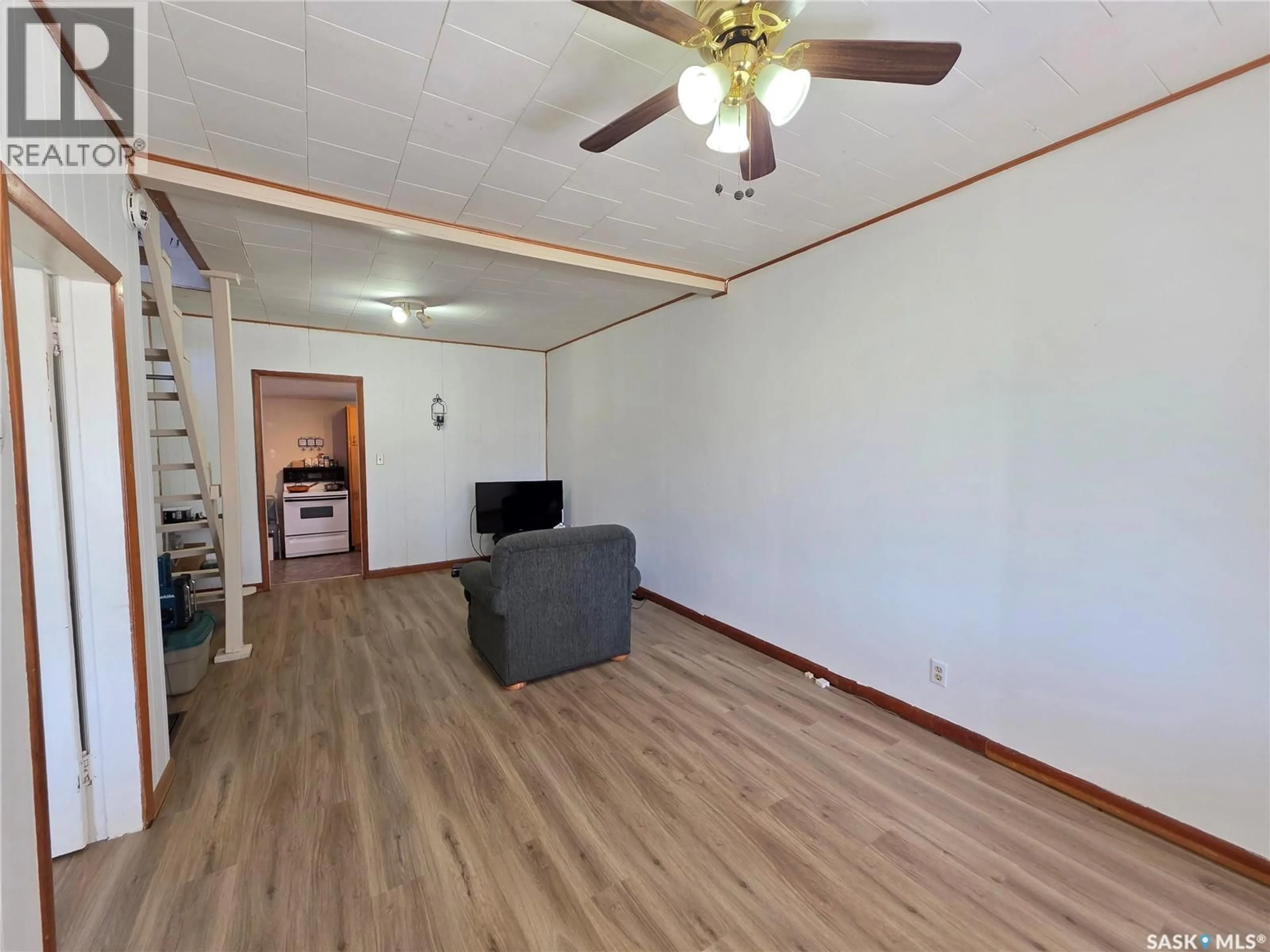 A pic of a room for 2470 PROTON AVENUE, Gull Lake Saskatchewan S0N1A0