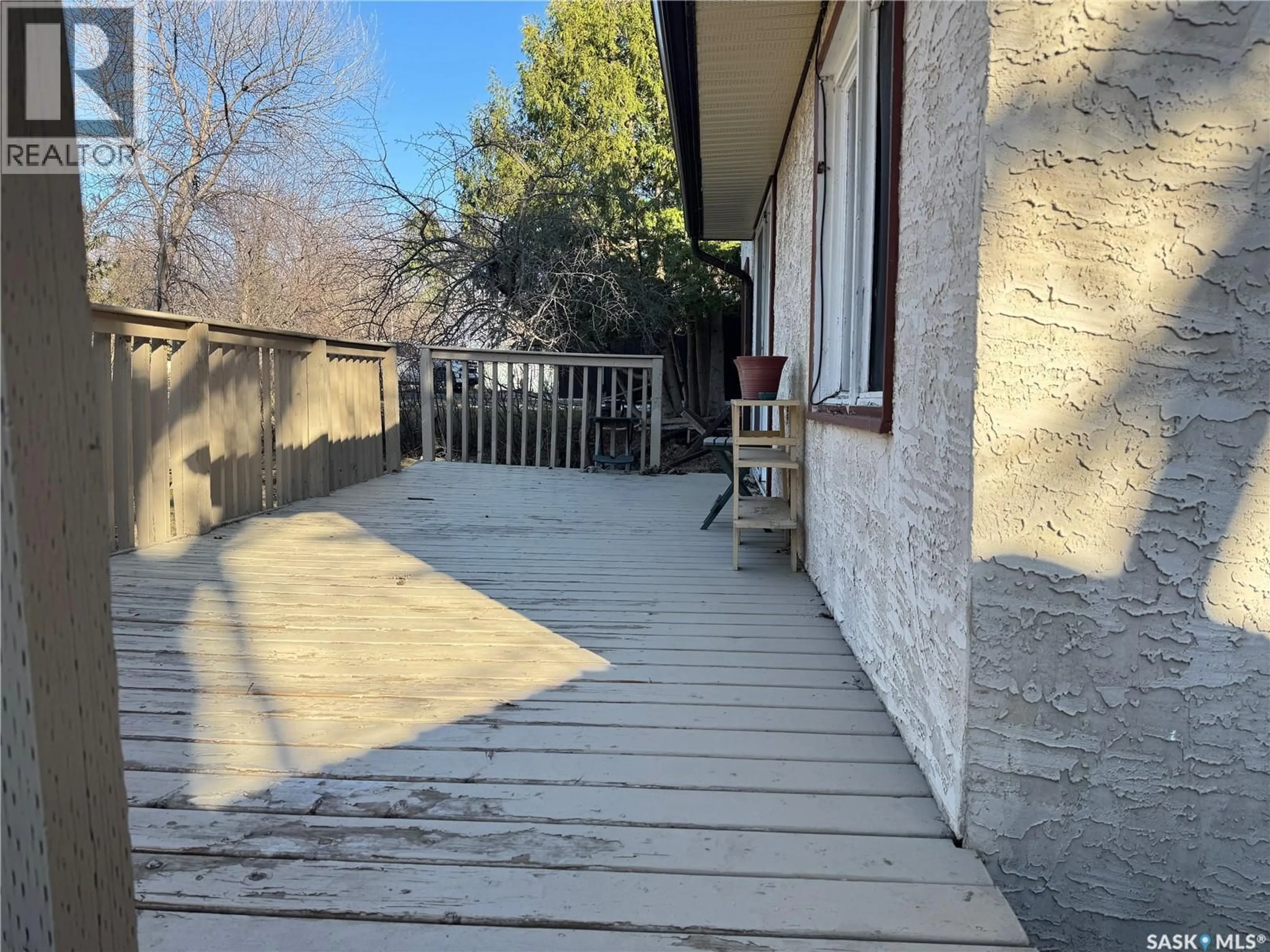 Patio, street for 1237 GRAND AVENUE, Buena Vista Saskatchewan S2V1A4