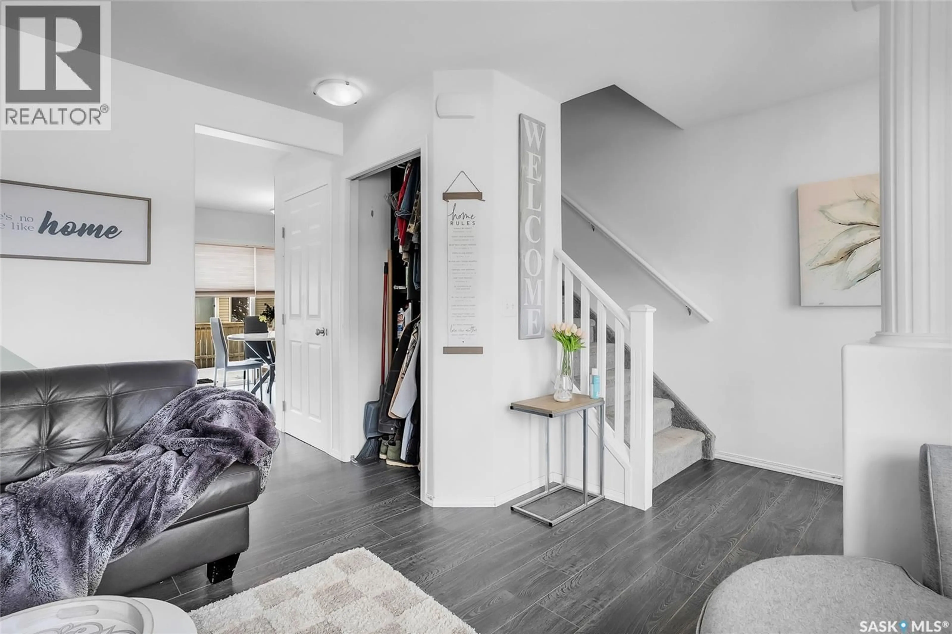 Indoor entryway for 105 - 350 MACCORMACK ROAD, Martensville Saskatchewan S0K0A2