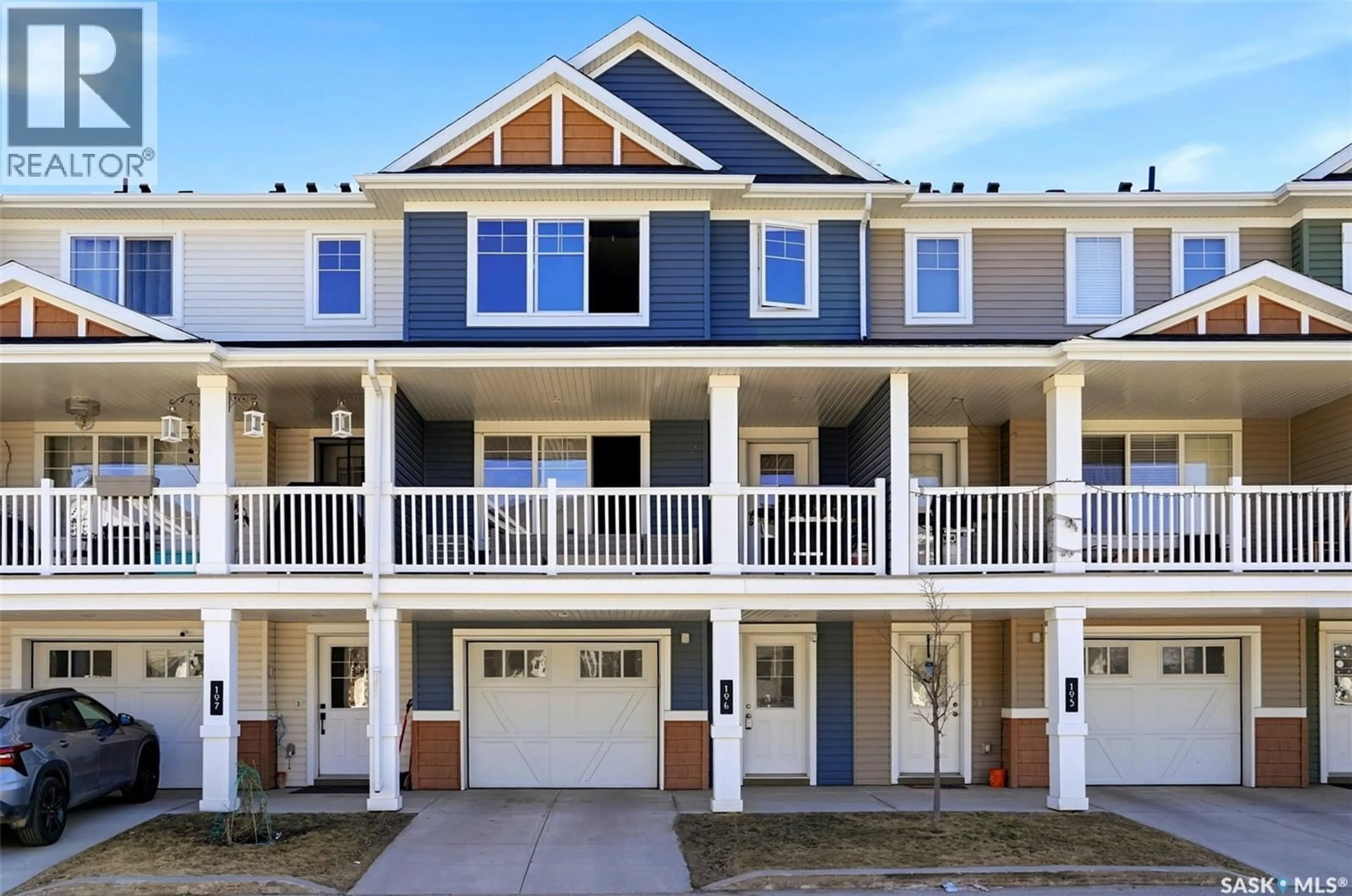 Home with vinyl exterior material, water/lake/river/ocean view for 106 5298 AERODROME ROAD, Regina Saskatchewan S4W0H7