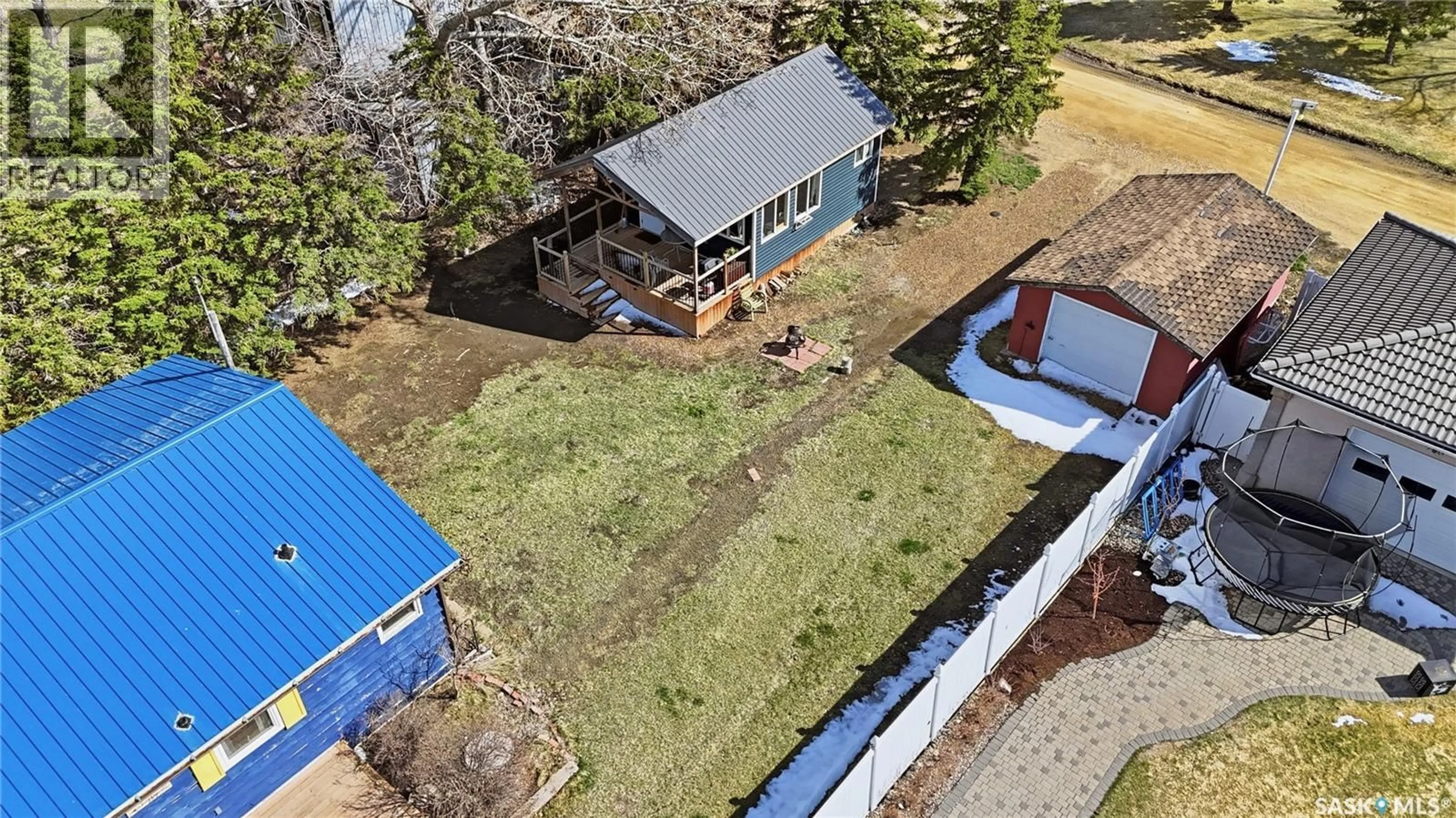 A pic from outside/outdoor area/front of a property/back of a property/a pic from drone, building for 16 PHEASANT STREET, Wood River Rm No. 74 Saskatchewan S0H2K0