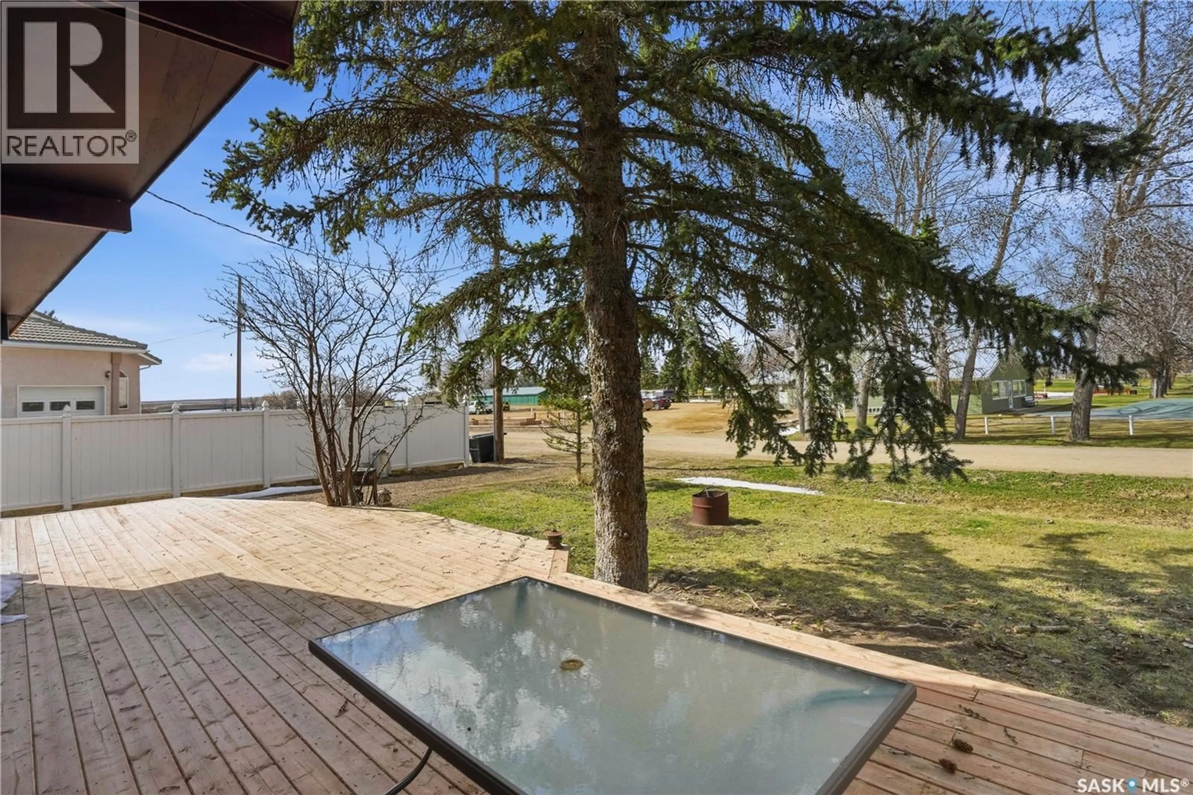 Patio, water/lake/river/ocean view for 16 PHEASANT STREET, Wood River Rm No. 74 Saskatchewan S0H2K0