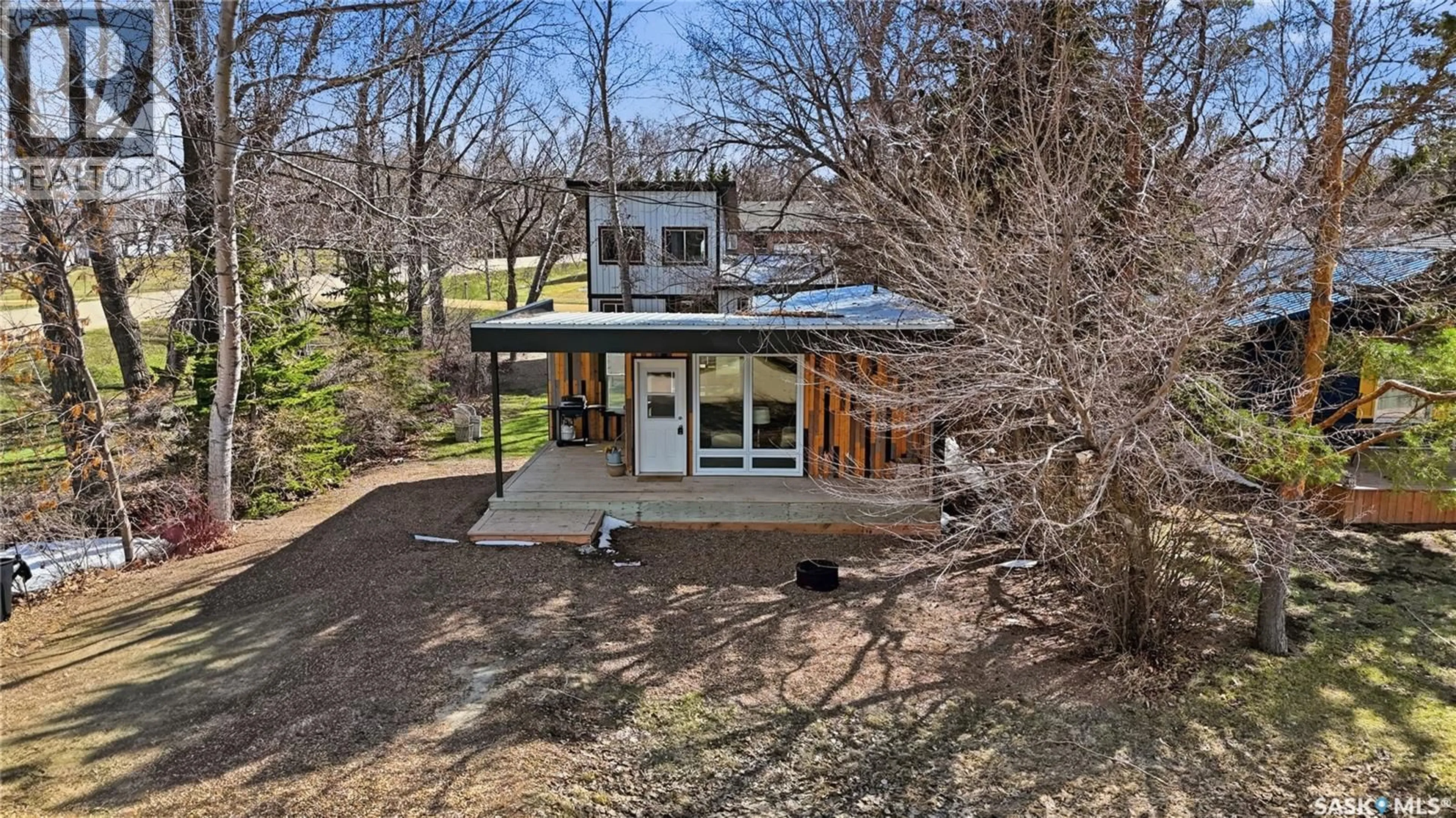 A pic from outside/outdoor area/front of a property/back of a property/a pic from drone, water/lake/river/ocean view for 17 PHEASANT STREET, Wood River Rm No. 74 Saskatchewan S0H2K0