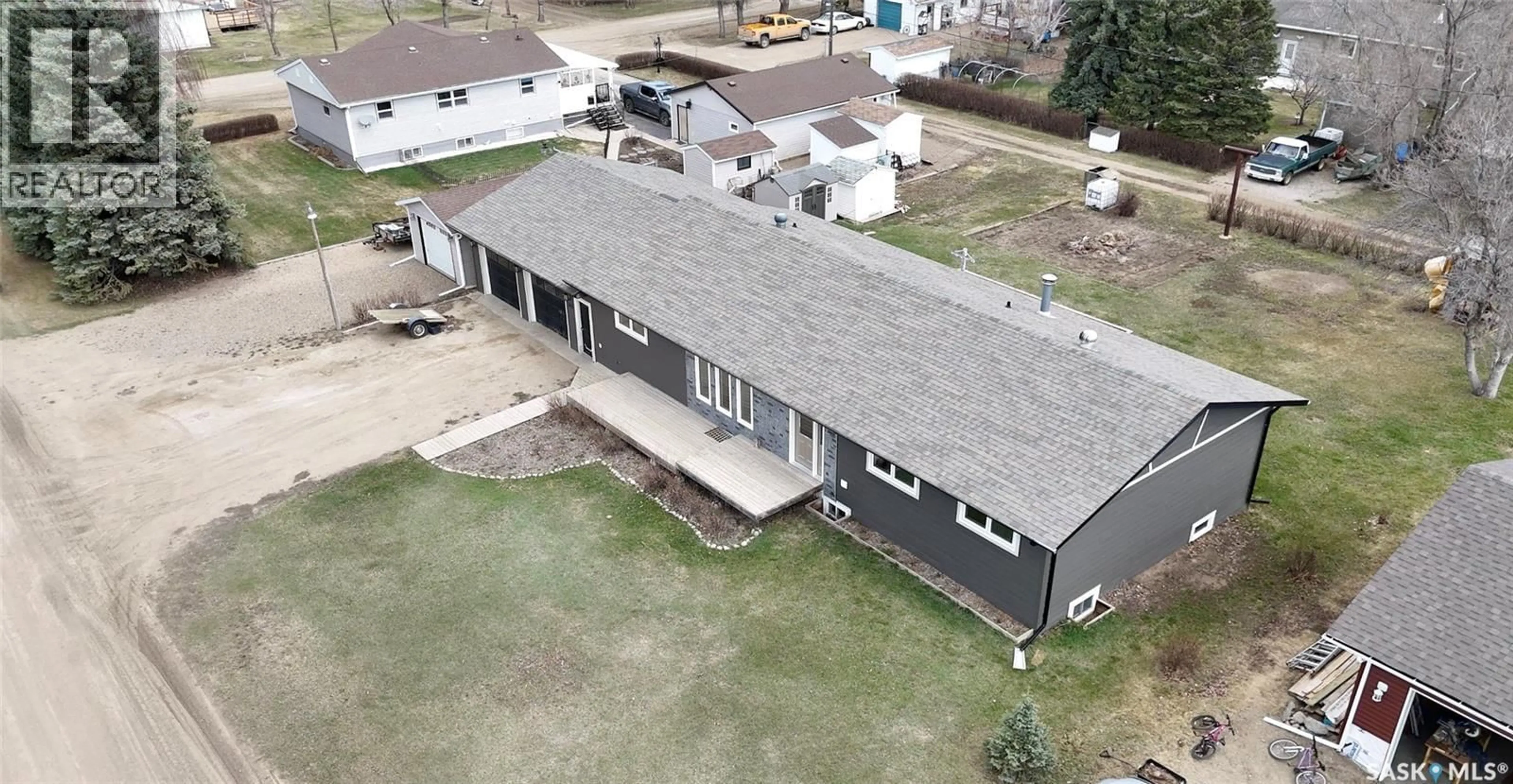 A pic from outside/outdoor area/front of a property/back of a property/a pic from drone, building for 205 CONQUEST STREET, Conquest Saskatchewan S0L0L0