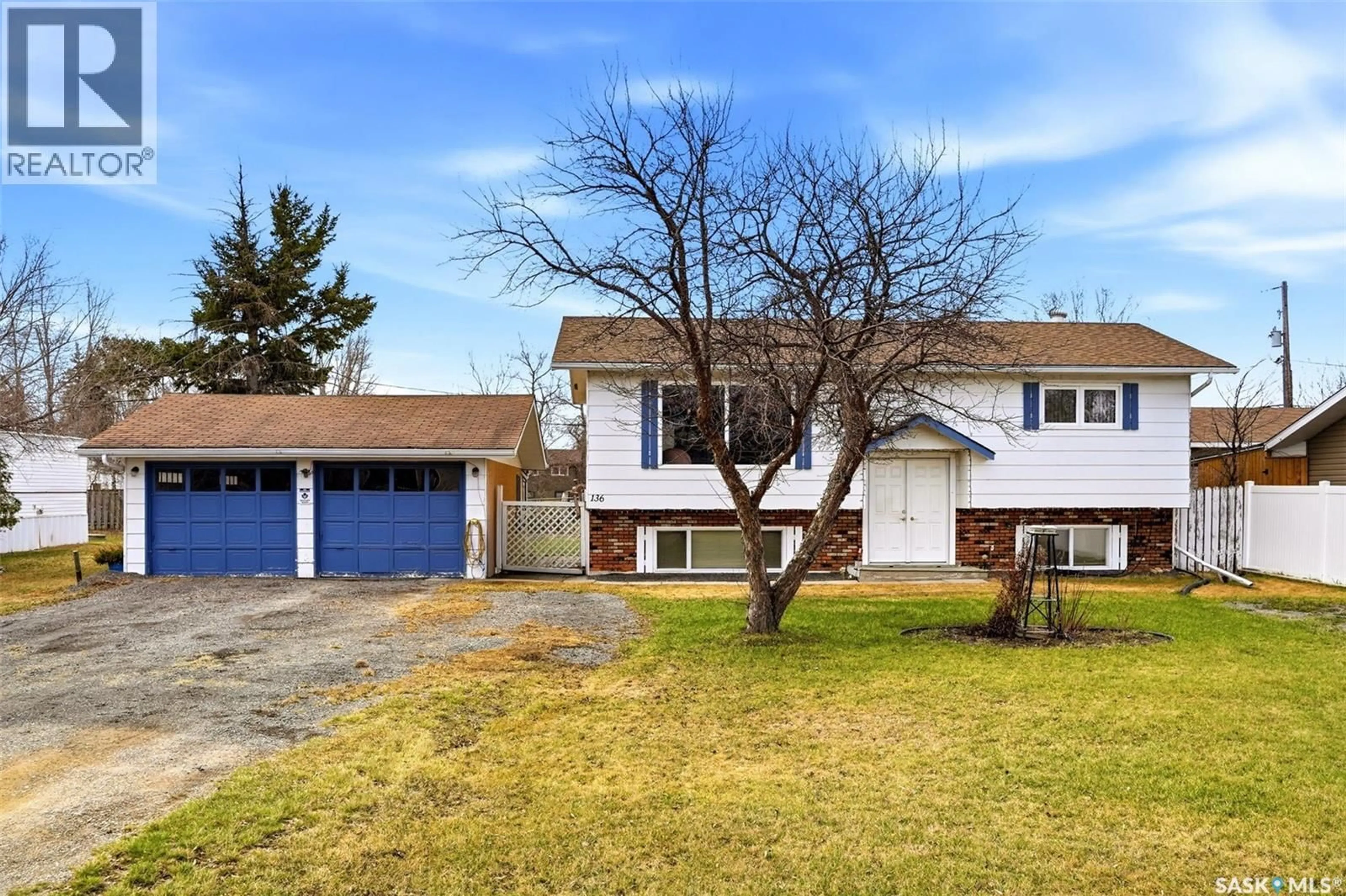 A pic from outside/outdoor area/front of a property/back of a property/a pic from drone, street for 136 LILLIS AVENUE, Mclean Saskatchewan S0G3E0