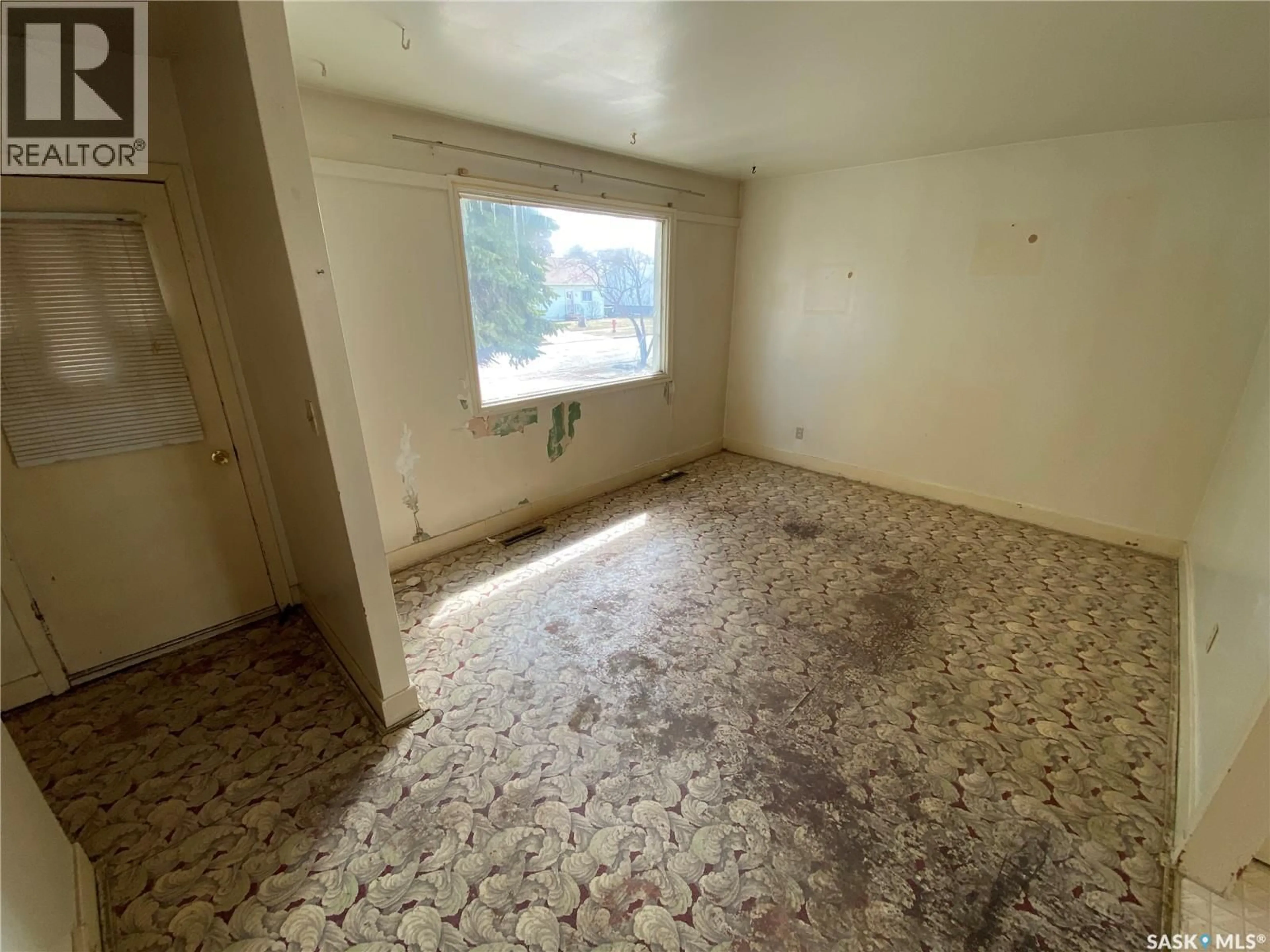 A pic of a room for 52 MACFARLINE AVENUE, Yorkton Saskatchewan S3N2C6
