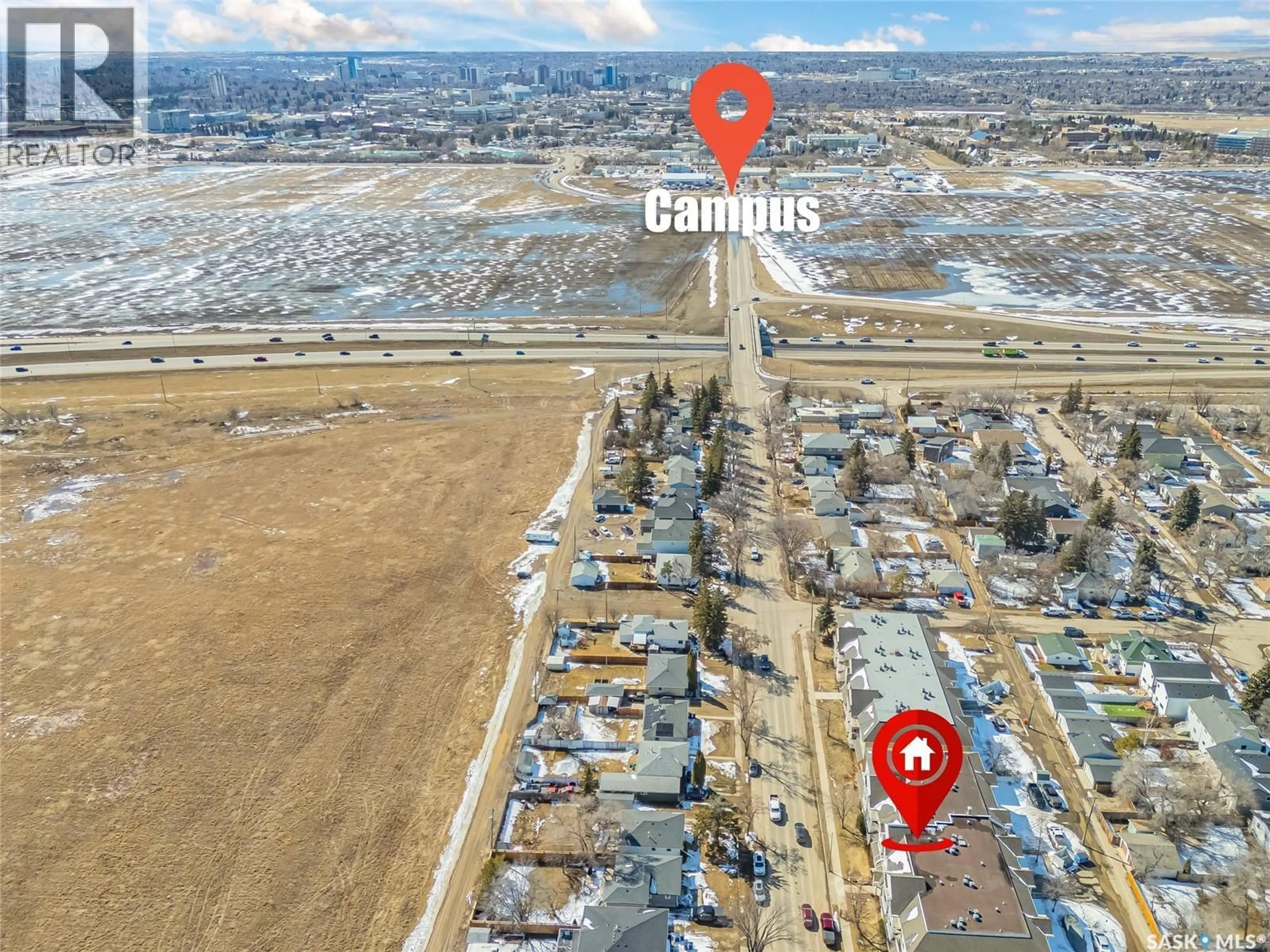 A pic from outside/outdoor area/front of a property/back of a property/a pic from drone, street for 312 - 314 108TH STREET, Saskatoon Saskatchewan S7N1P8