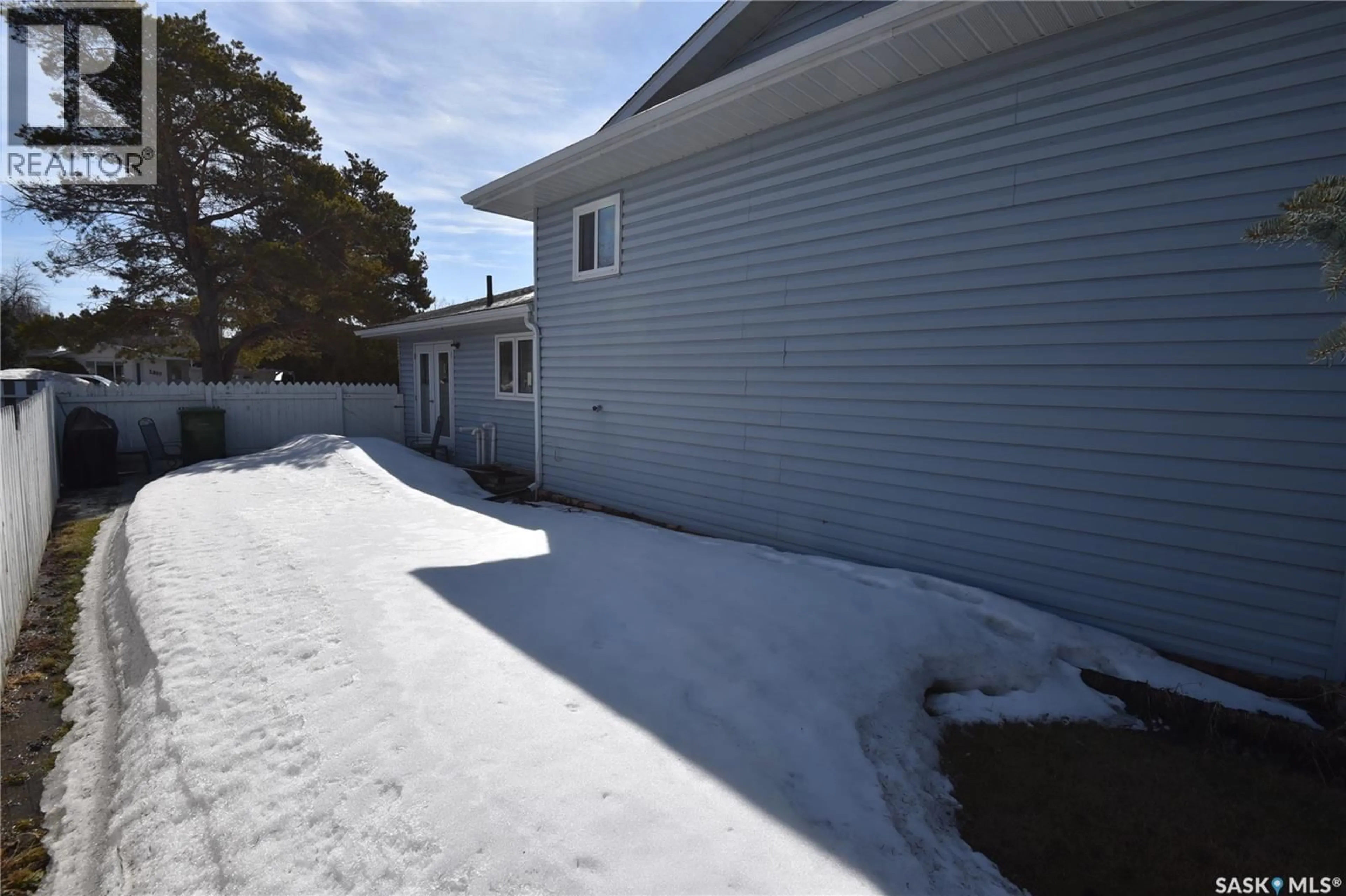Unknown for 1300 CENTRE STREET, Nipawin Saskatchewan S0E1E0