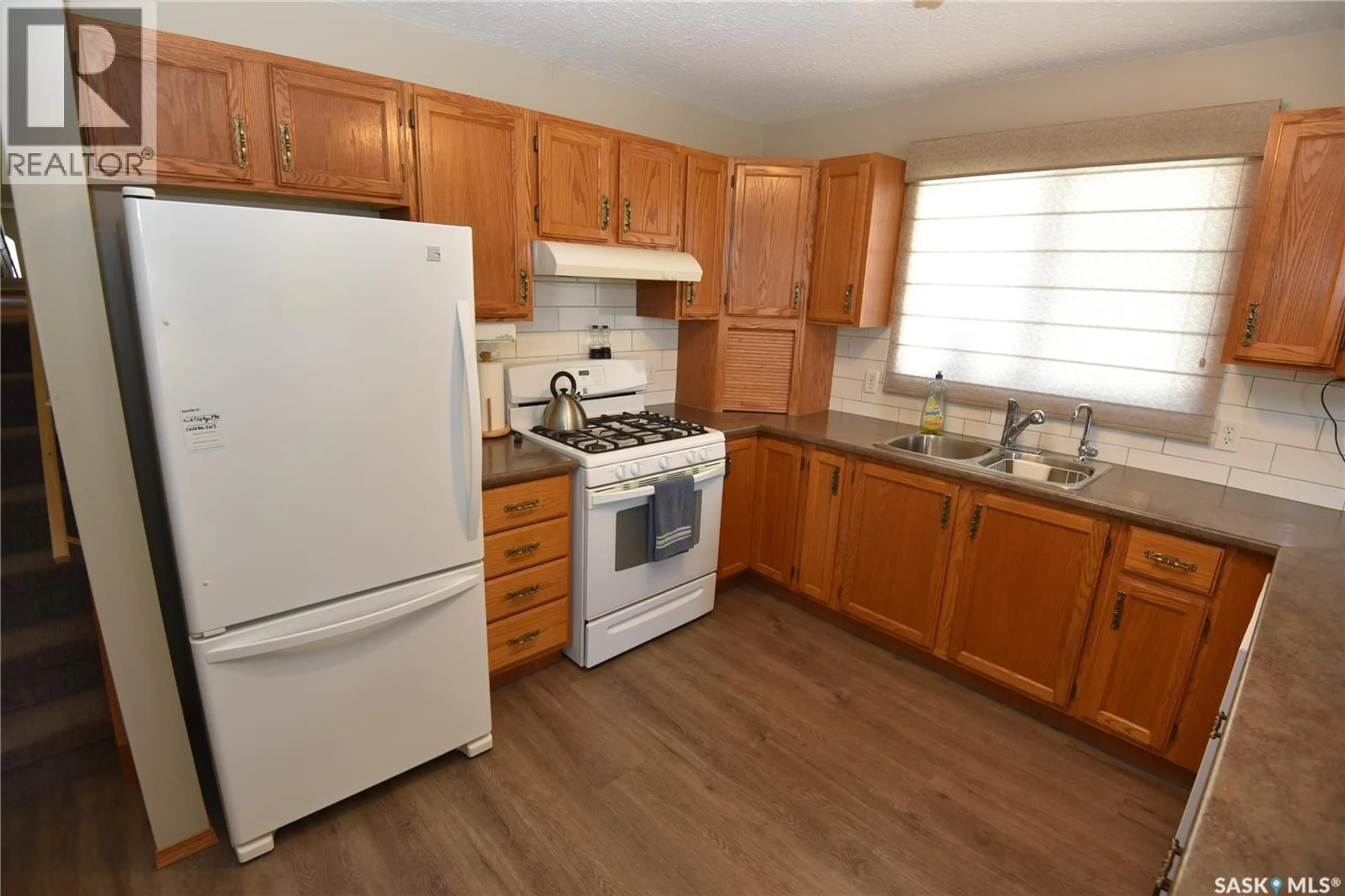 Standard kitchen, wood/laminate floor for 1300 CENTRE STREET, Nipawin Saskatchewan S0E1E0