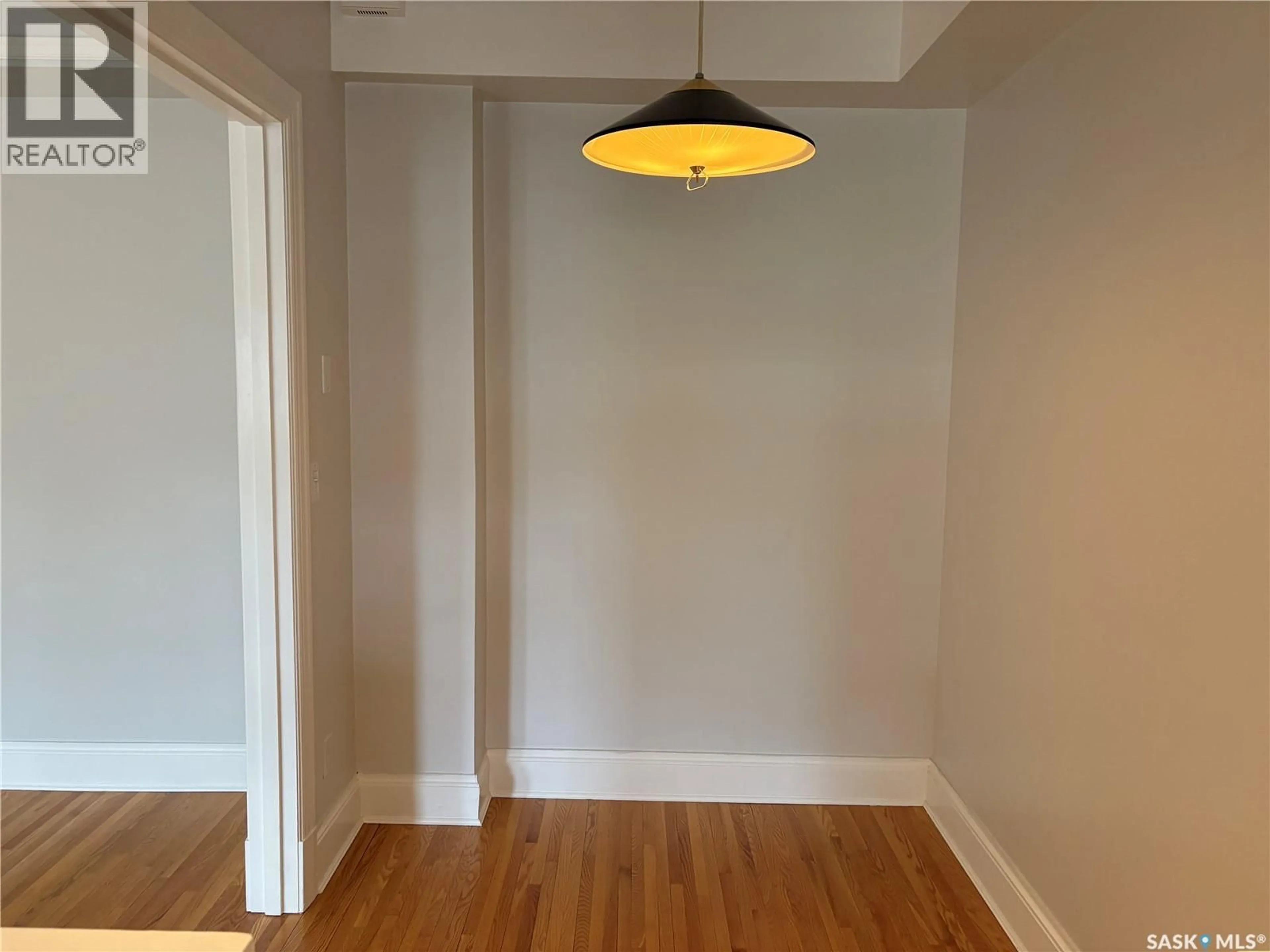A pic of a room for 303 - 2305 VICTORIA AVENUE, Regina Saskatchewan S4P0S7