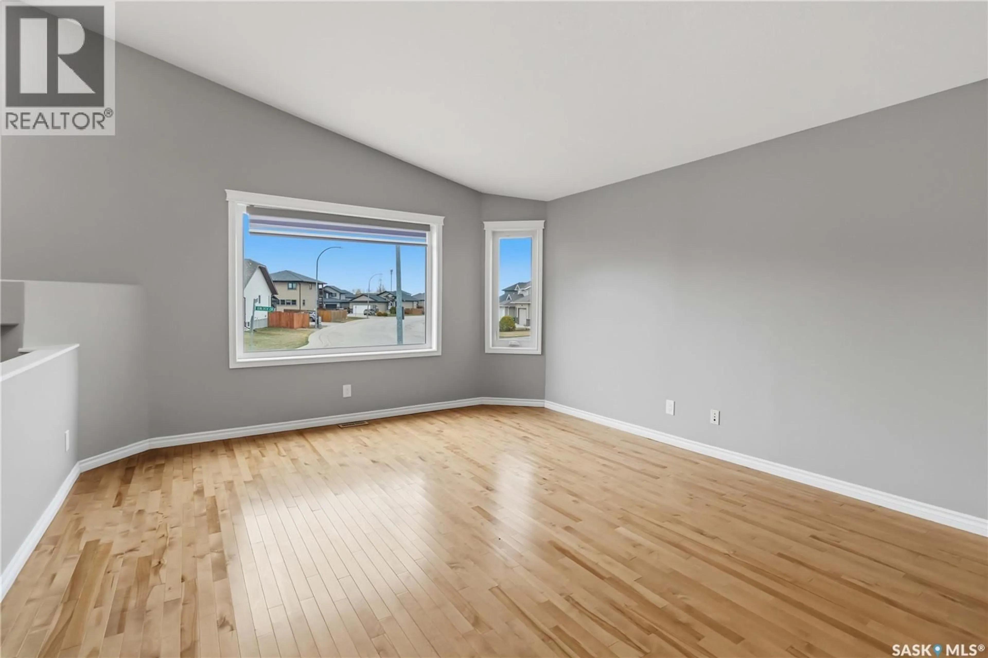 A pic of a room for 203 KINLOCH CRESCENT, Saskatoon Saskatchewan S7M2W9