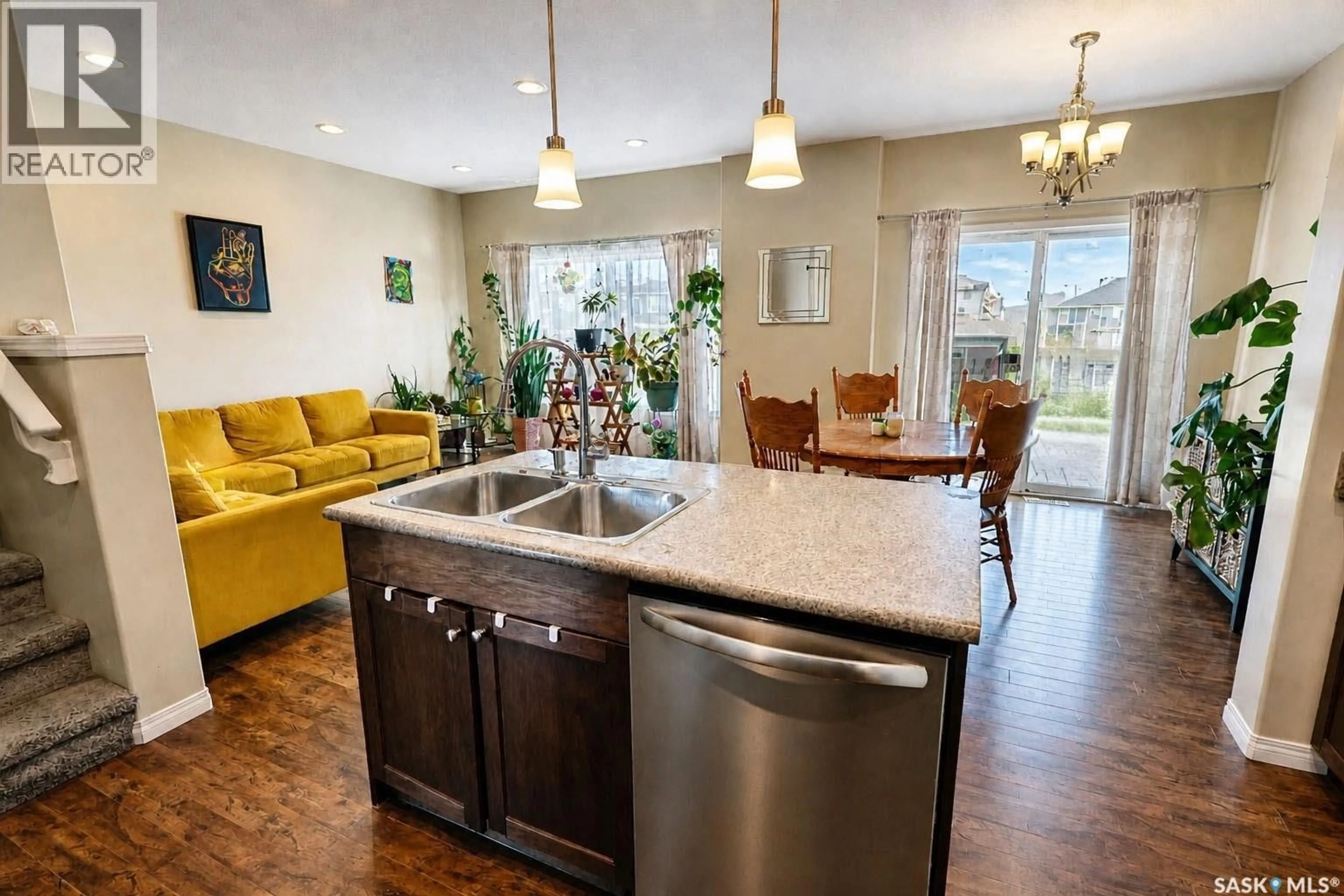 Open concept kitchen, unknown for 28 JACK MATHESON CRESCENT, Prince Albert Saskatchewan S6V8E6