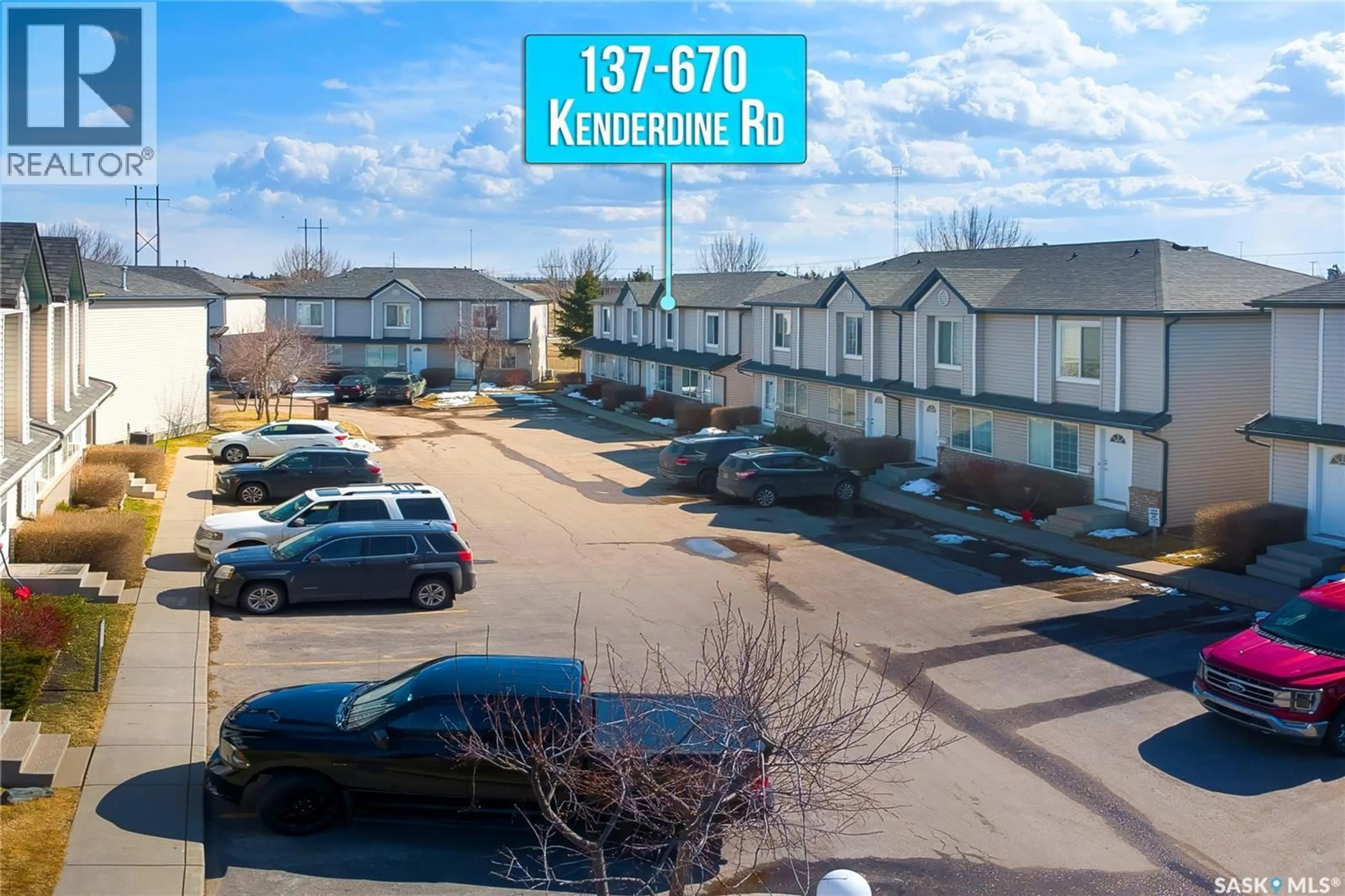 A pic from outside/outdoor area/front of a property/back of a property/a pic from drone, street for 670 - 137 KENDERDINE ROAD, Saskatoon Saskatchewan S7N4W3