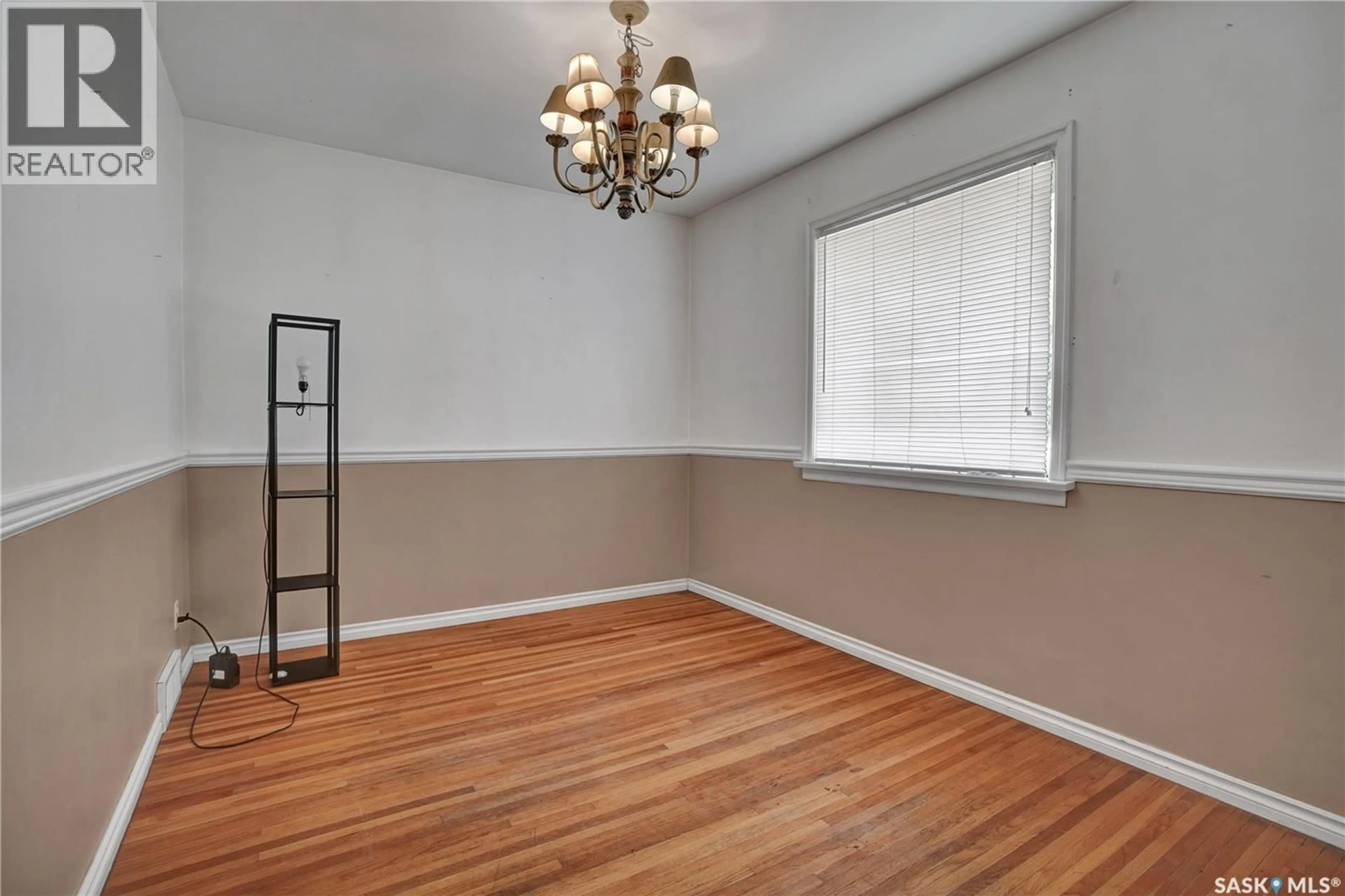 A pic of a room for 1328 MAIN STREET, Saskatoon Saskatchewan S7H0L4