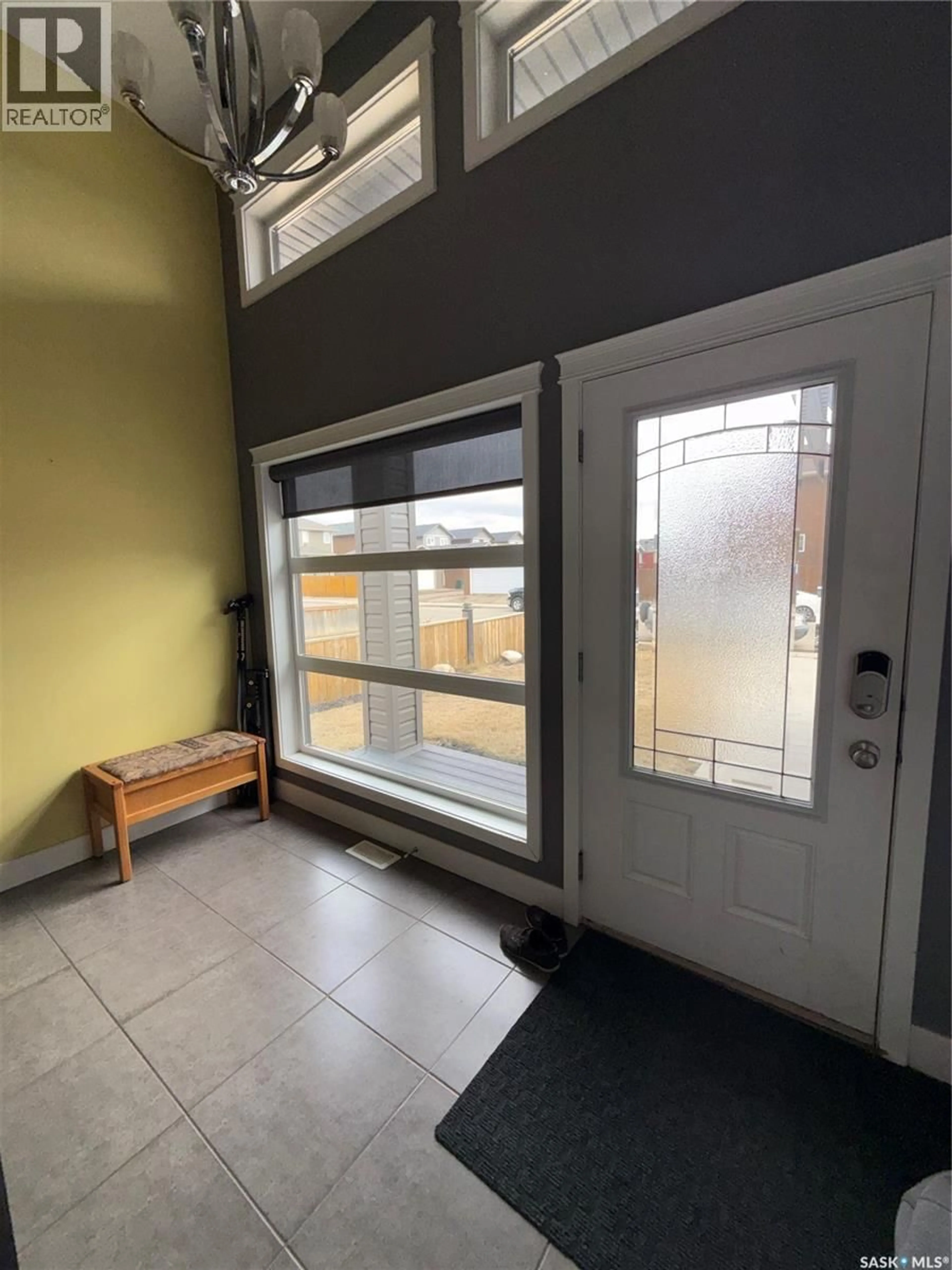 Indoor entryway for 501 REDWOOD CRESCENT, Warman Saskatchewan S0K4S2