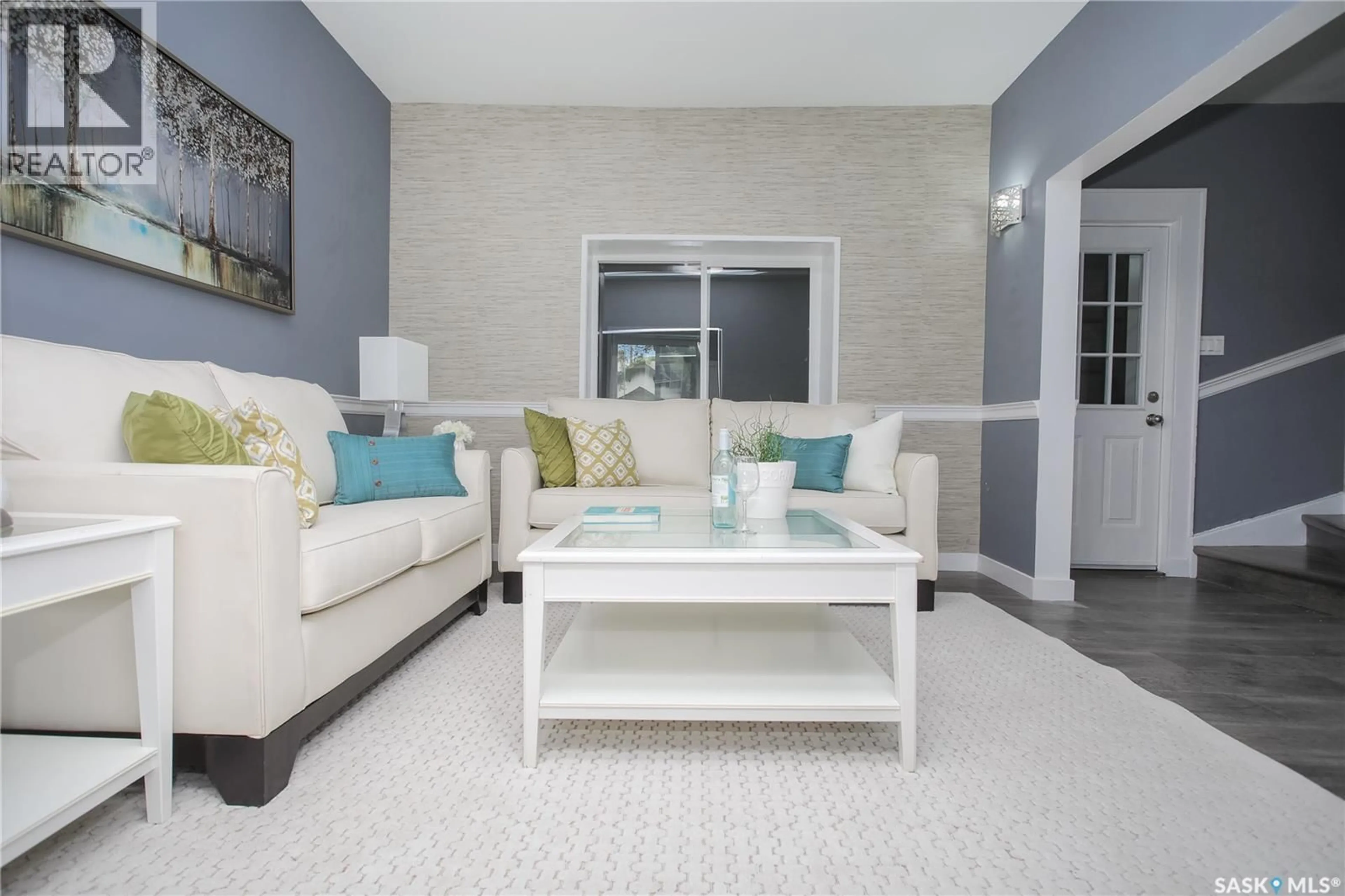 Living room with furniture, unknown for 917 6TH AVENUE, Saskatoon Saskatchewan S7K2T3