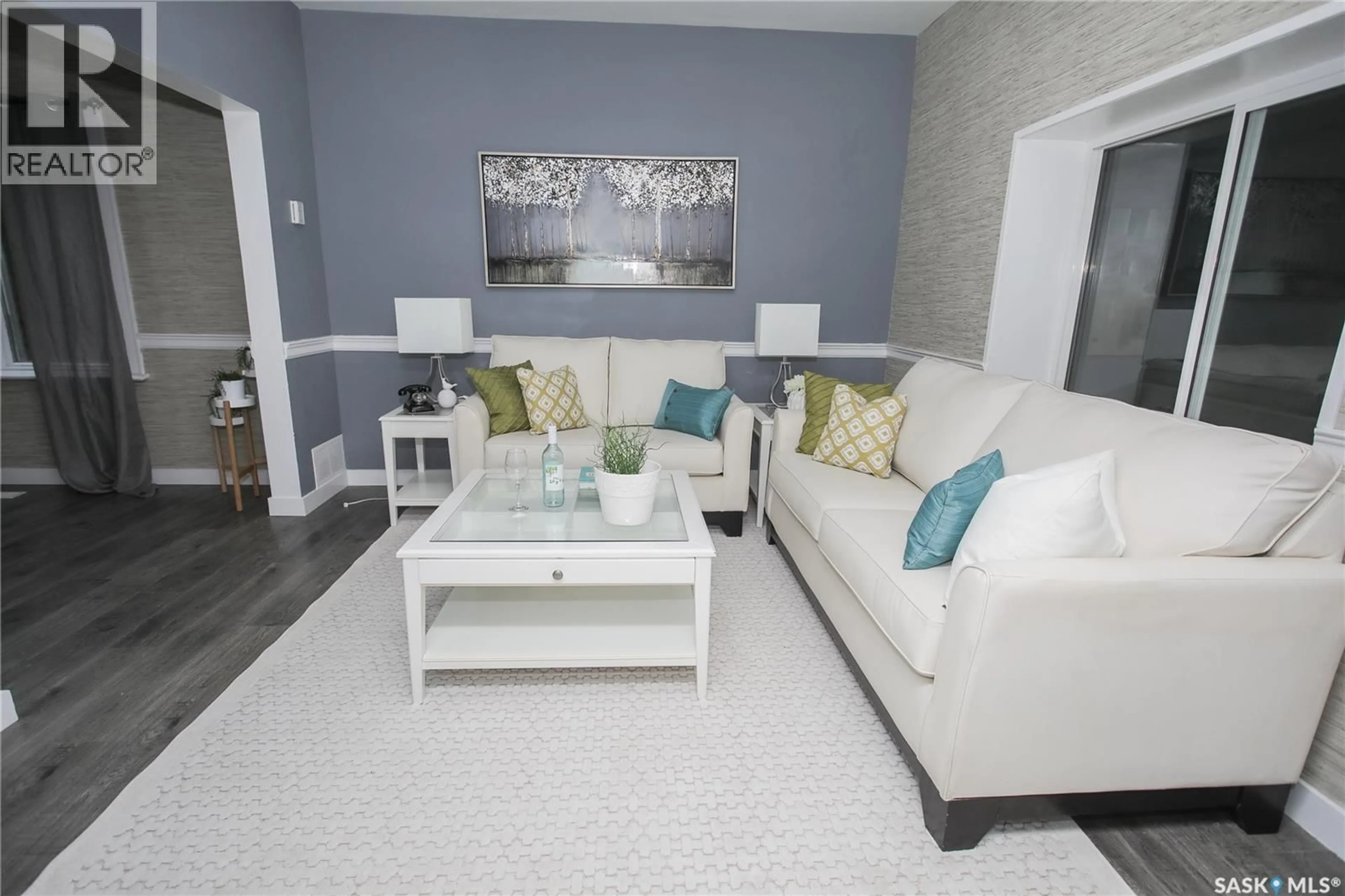 Living room with furniture, unknown for 917 6TH AVENUE, Saskatoon Saskatchewan S7K2T3