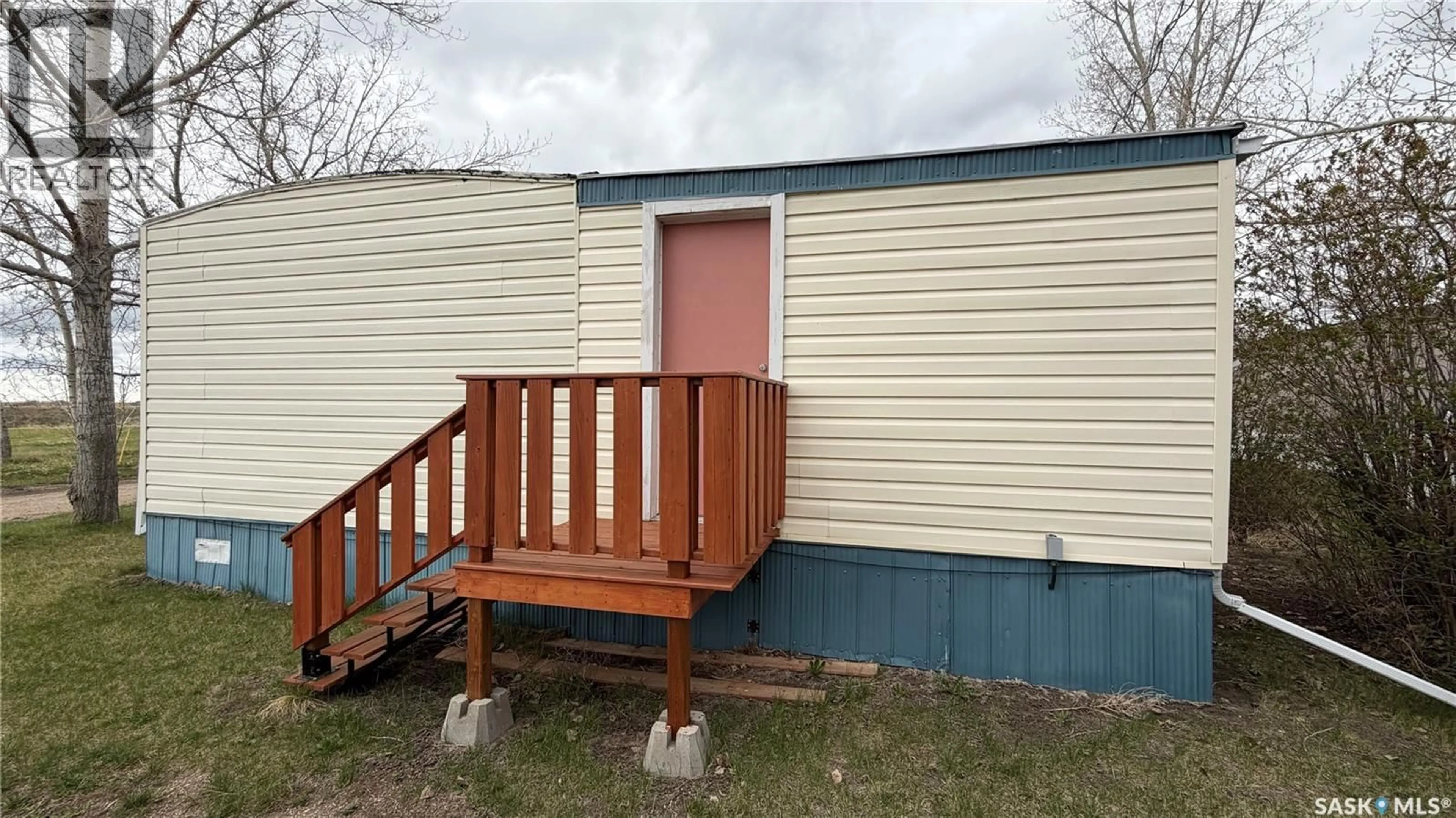 Shed for 31 CYPRESS MOBILE HOME PARK, Maple Creek Saskatchewan S0N1N0