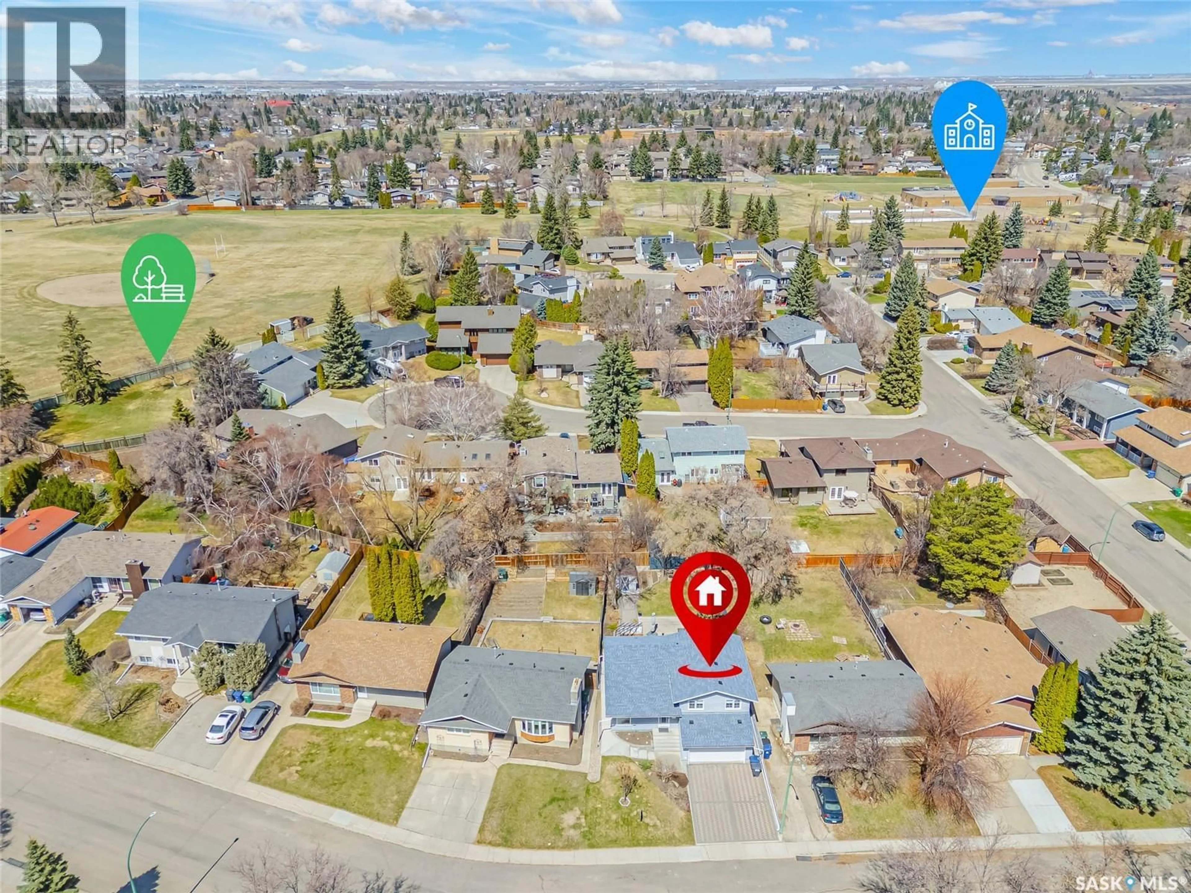A pic from outside/outdoor area/front of a property/back of a property/a pic from drone, street for 147 FROBISHER CRESCENT, Saskatoon Saskatchewan S7K4Y4