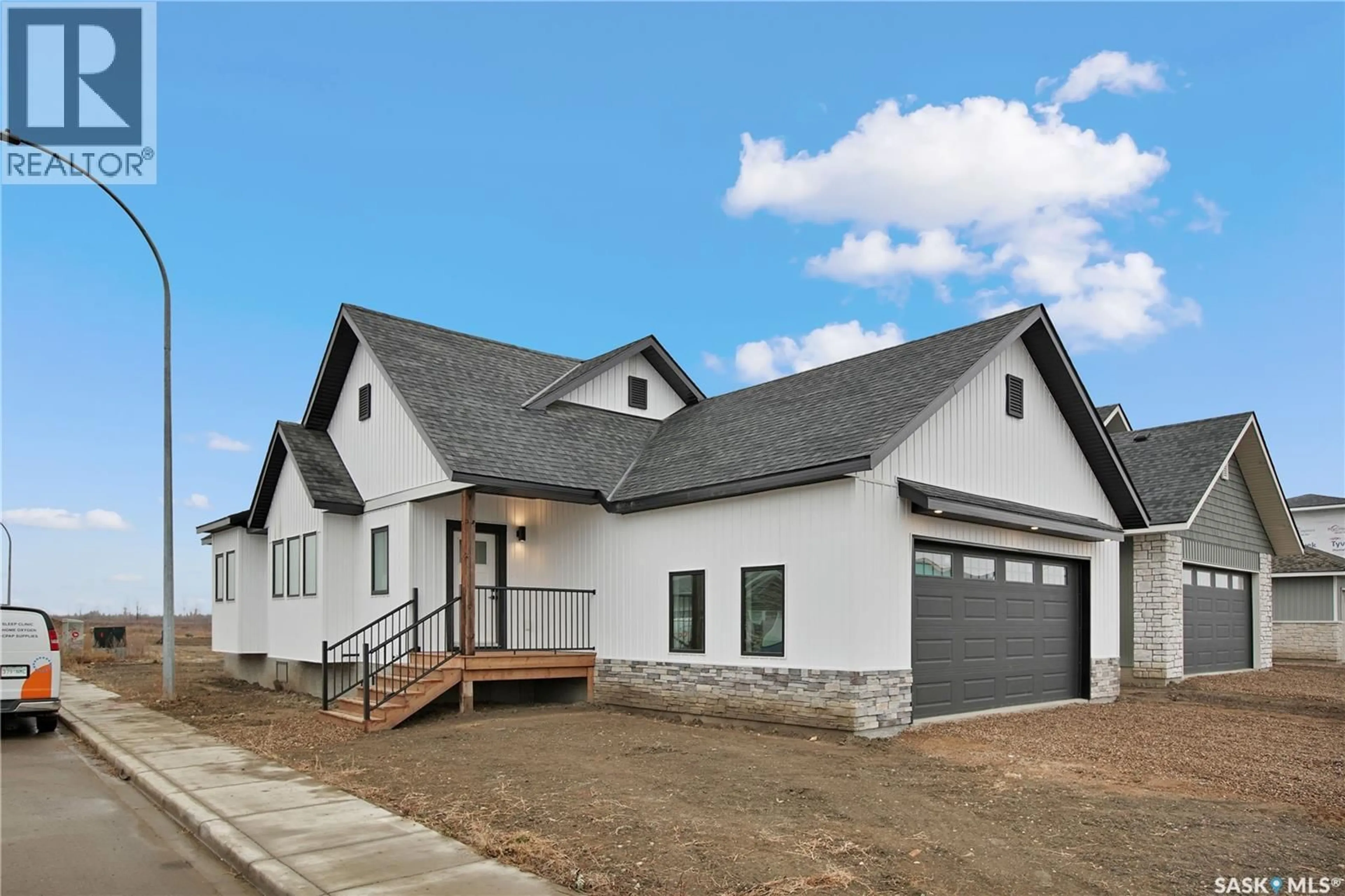 Home with vinyl exterior material, street for 101 EMMA CRESCENT, Martensville Saskatchewan S0K2T1