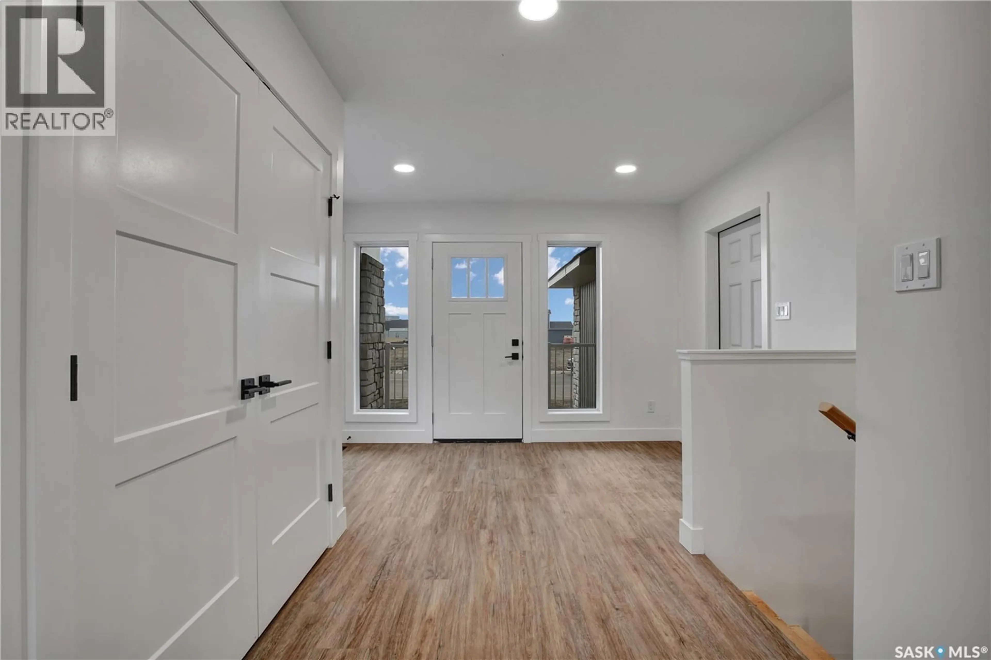 Indoor entryway for 105 EMMA CRESCENT, Martensville Saskatchewan S0K2T1