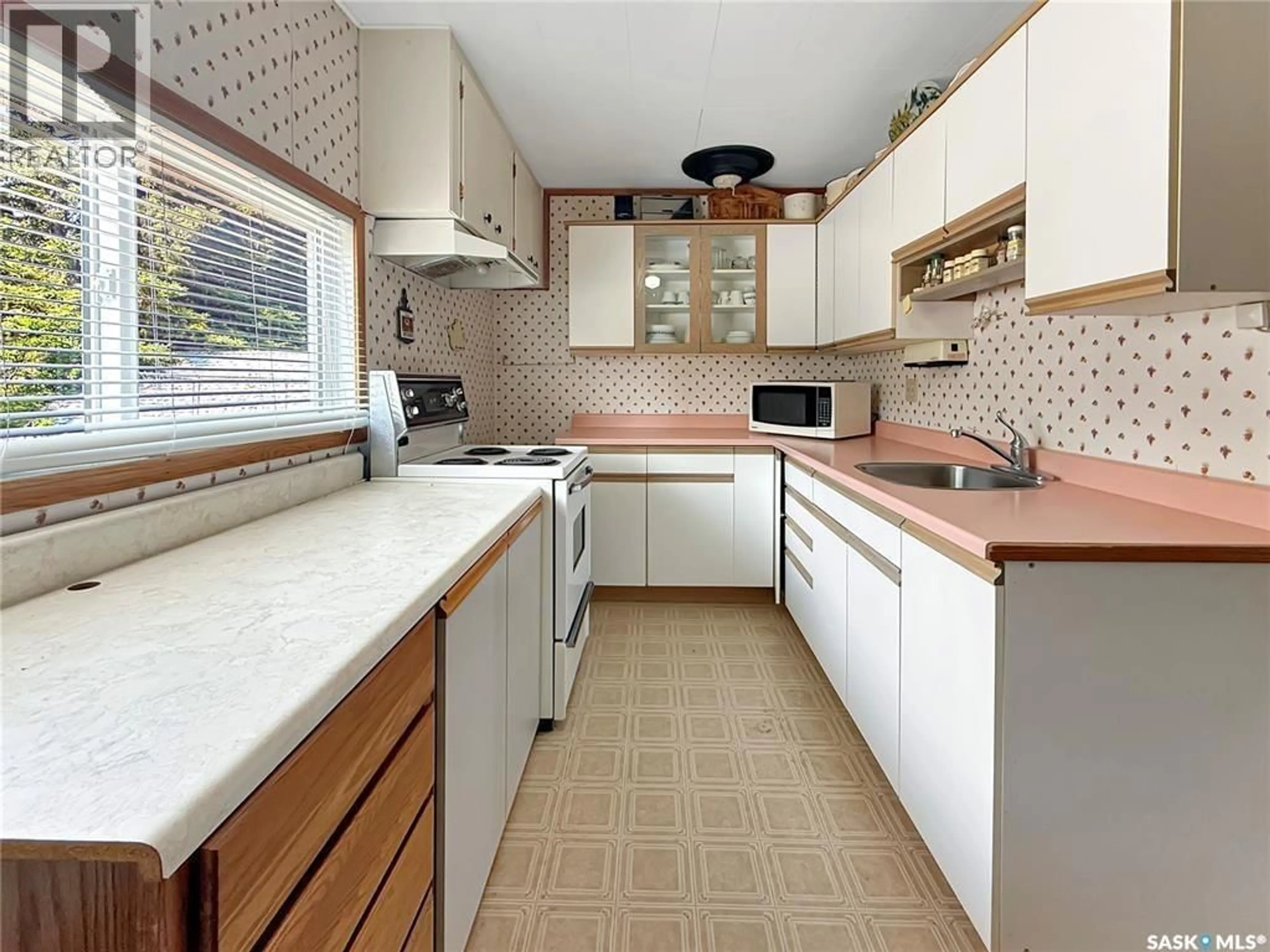 Standard kitchen, unknown for 75 MAIN STREET, Candle Lake Saskatchewan S0J3E0