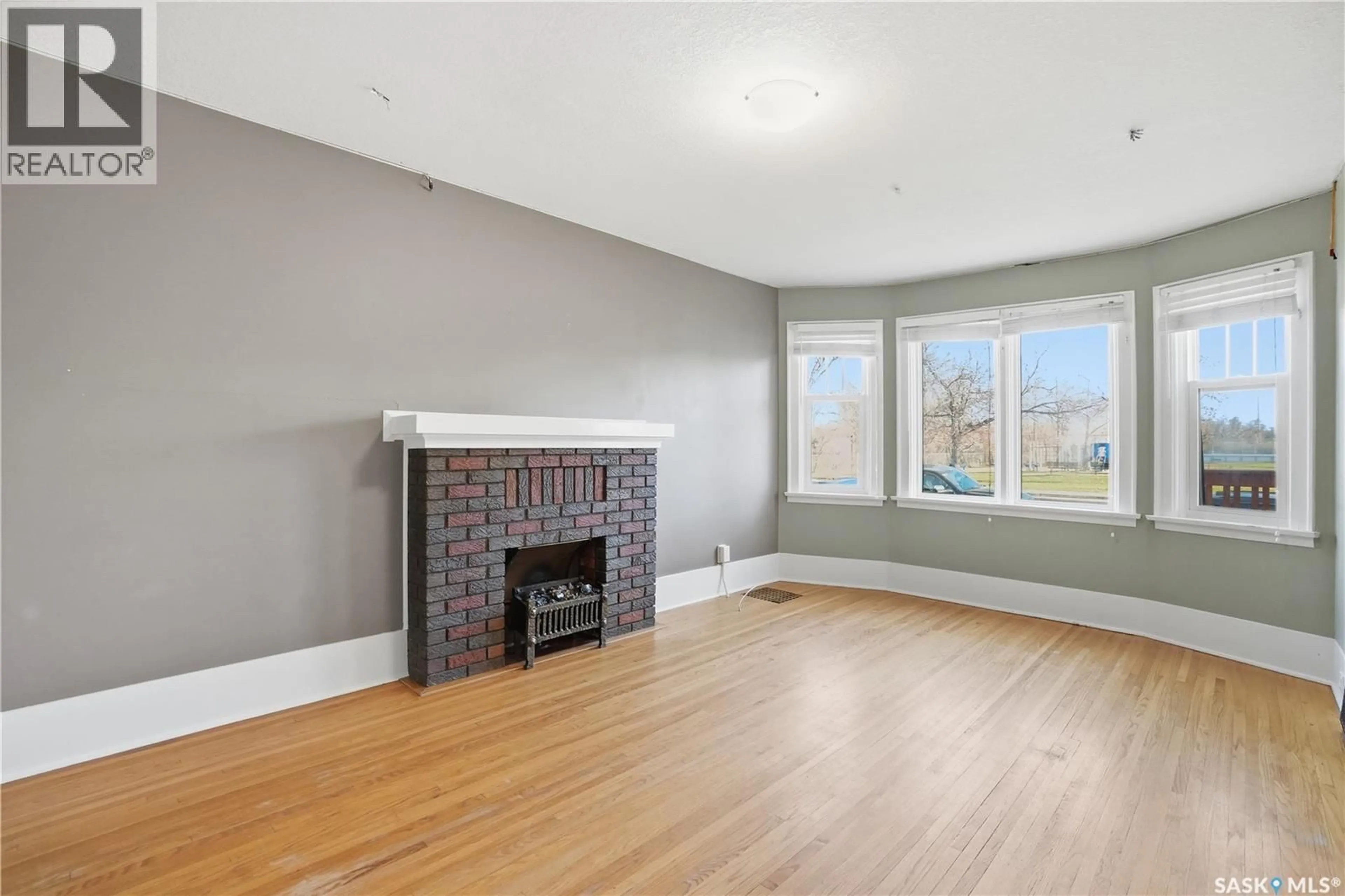 A pic of a room for 3727 VICTORIA AVENUE, Regina Saskatchewan S4T1M5