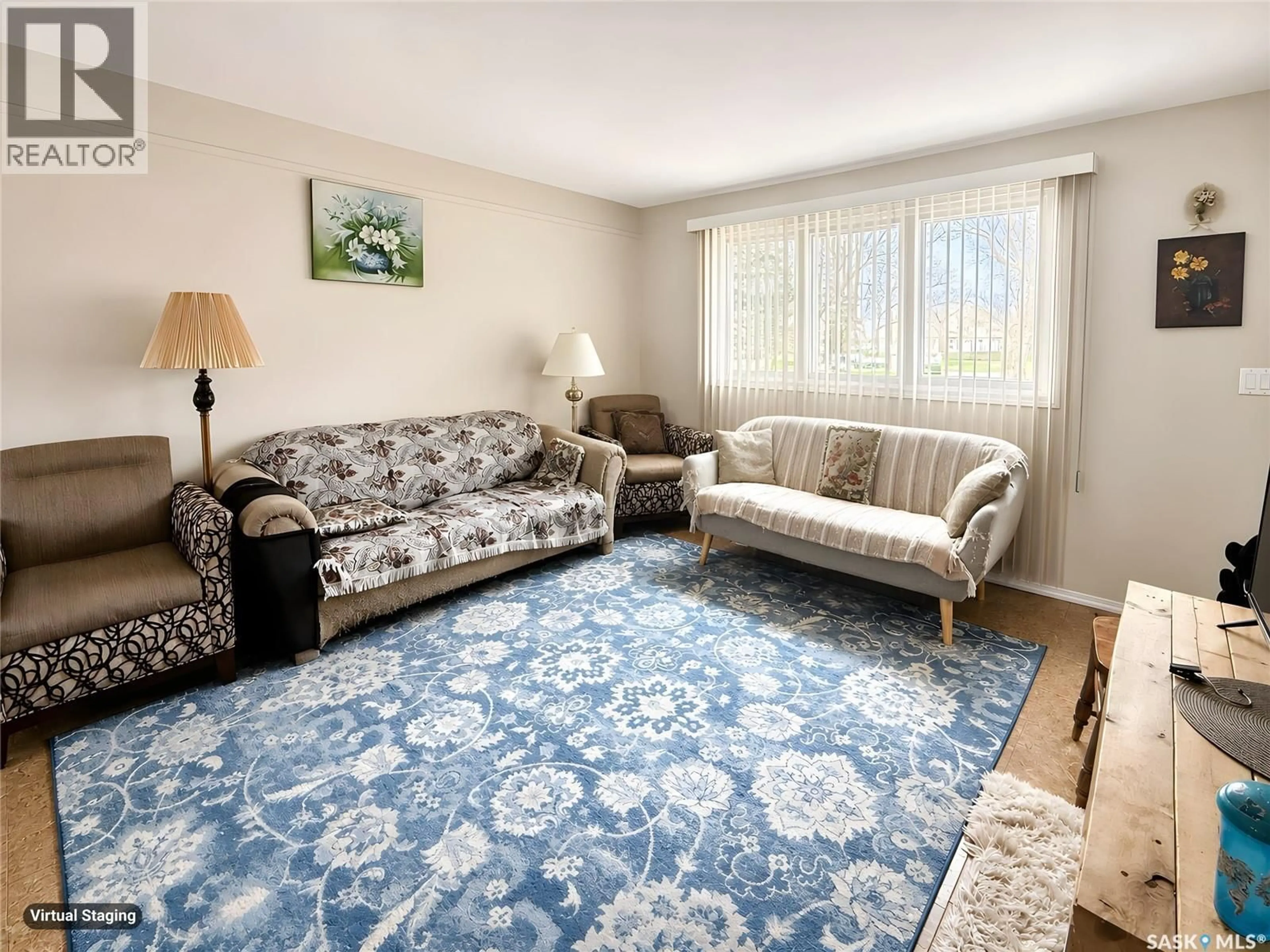 Living room with furniture, carpet floor for 630 WILLIAMS CRESCENT, Regina Saskatchewan S4T6B2