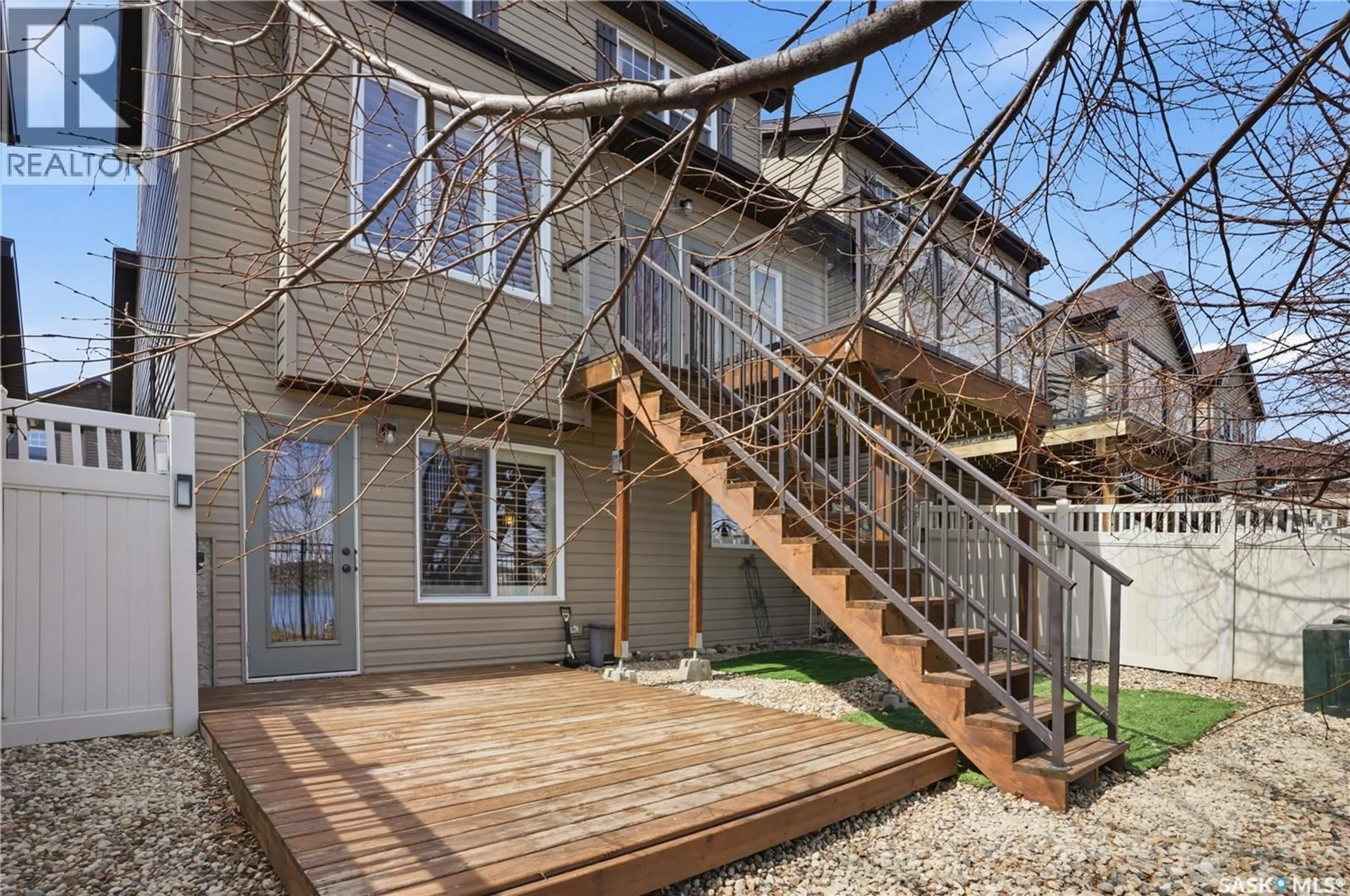 Patio, street for 150 - 733 LANGLOIS WAY, Saskatoon Saskatchewan S7T0L4