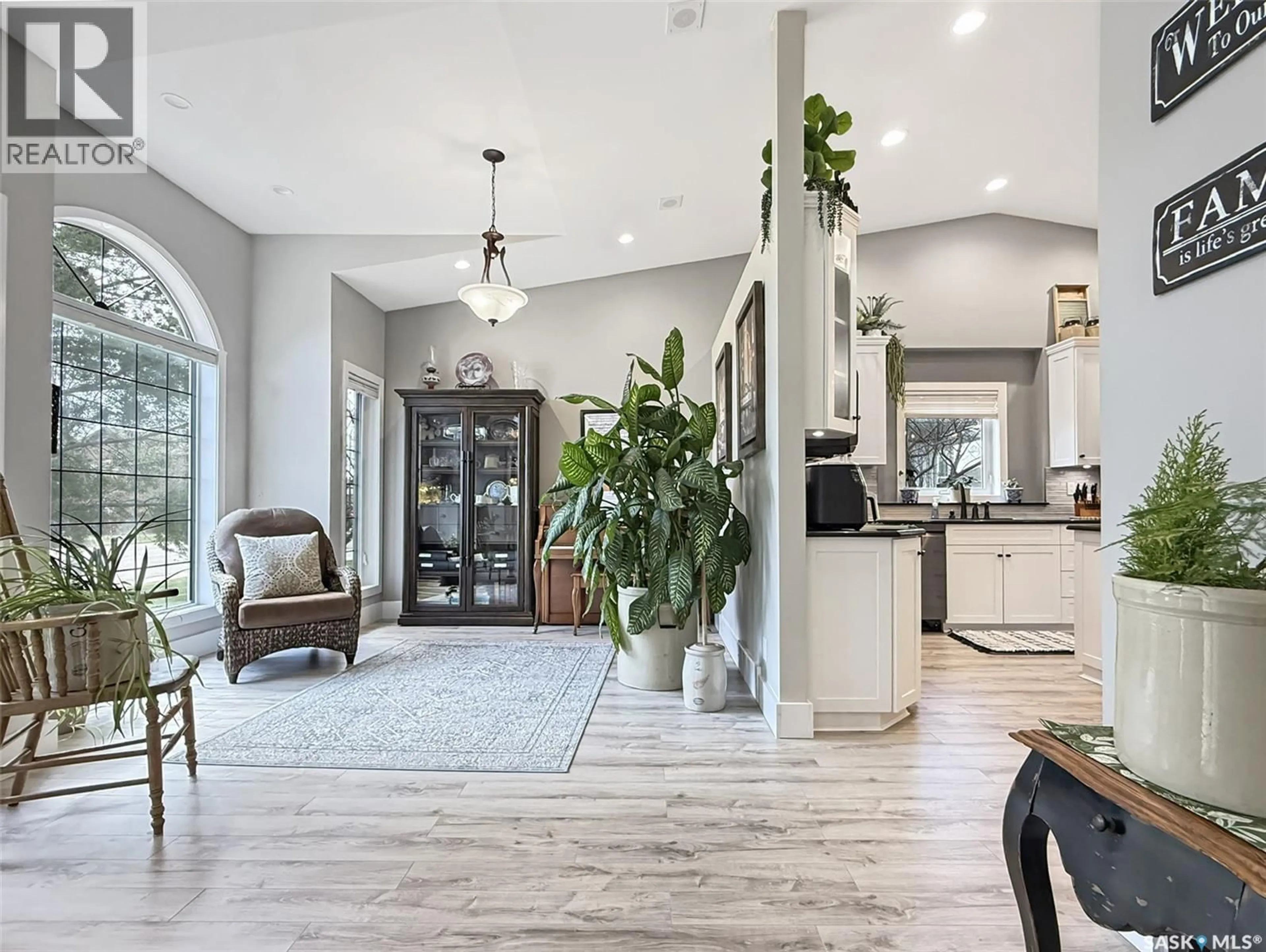 Indoor entryway for 623 HIGHLAND DRIVE, Swift Current Saskatchewan S9H4Z5