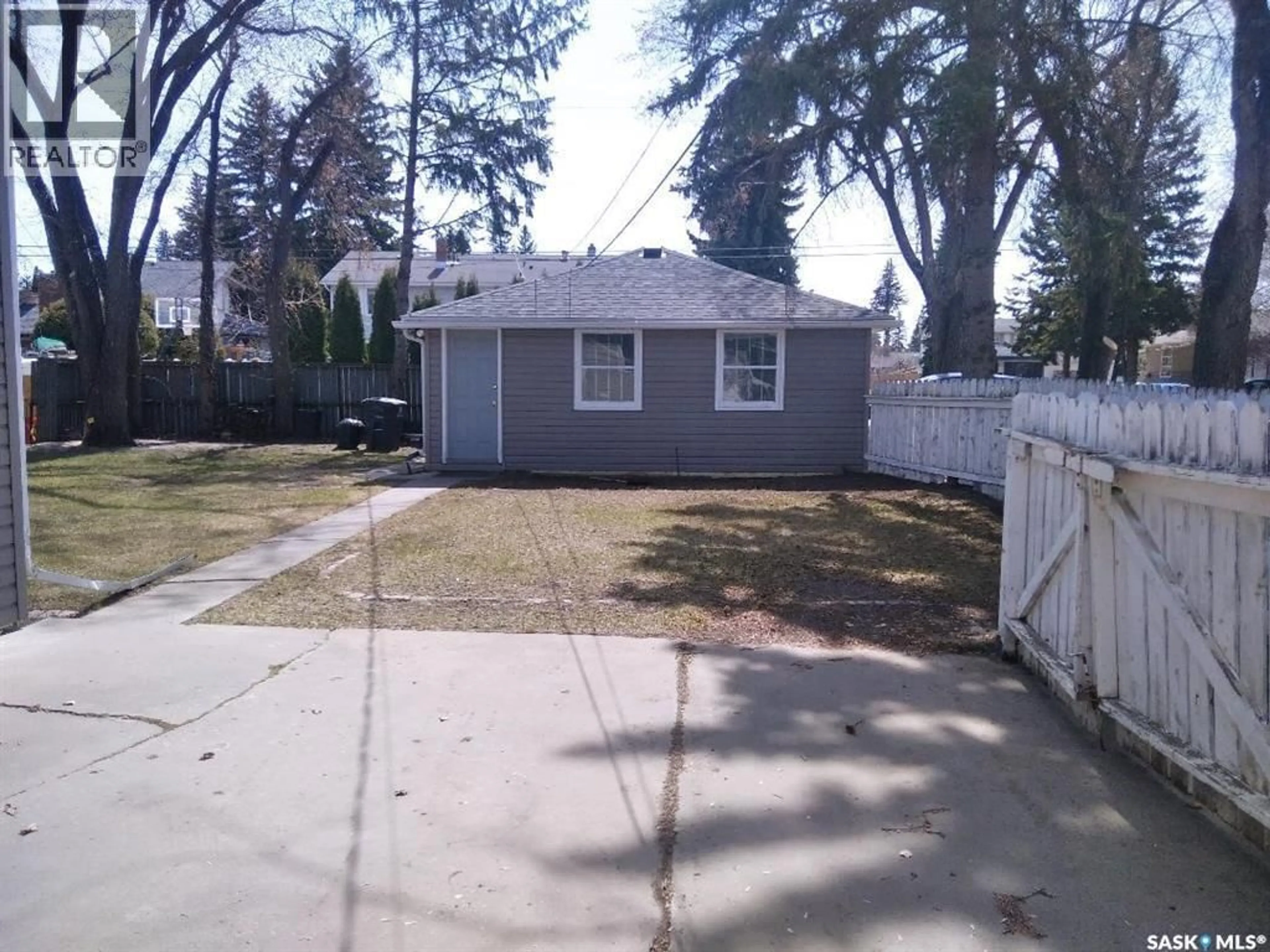 Unknown for 1402 14TH STREET, Saskatoon Saskatchewan S7H0A8