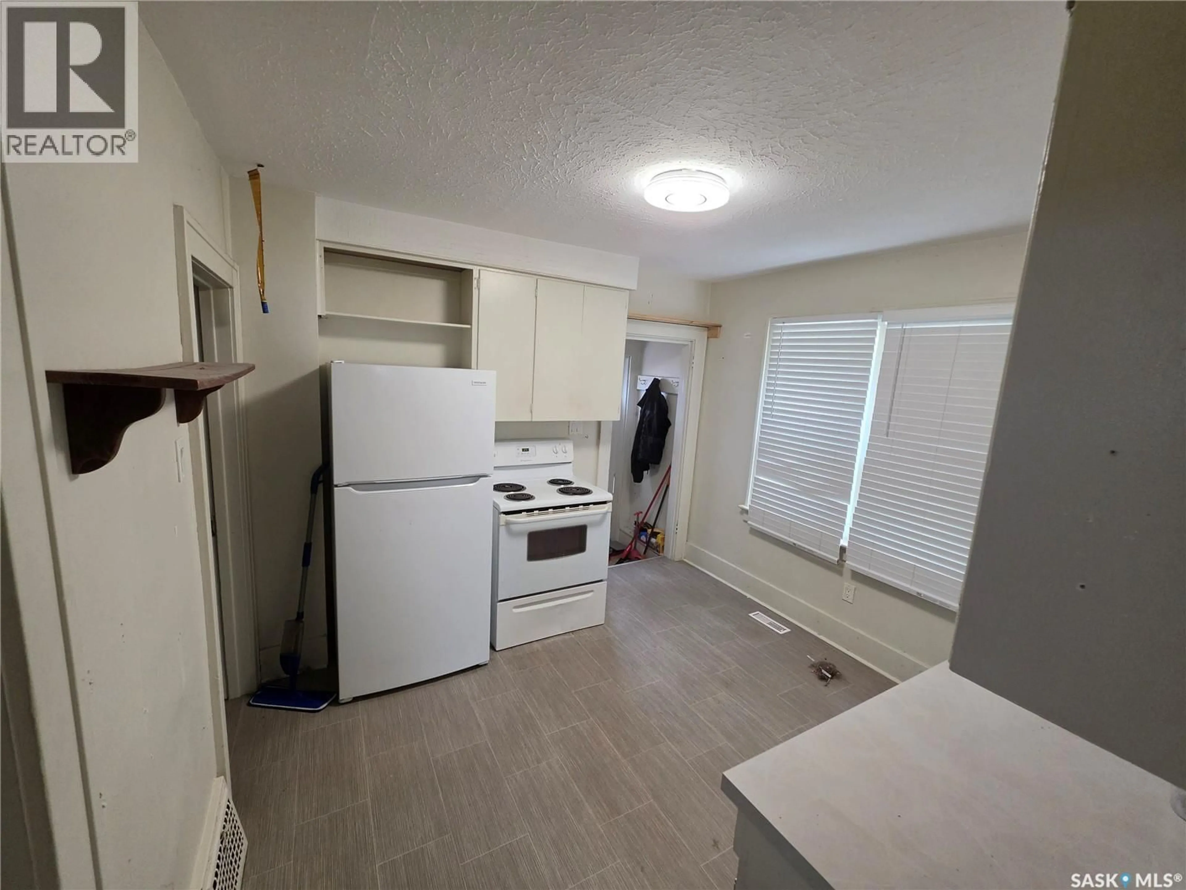 A pic of a room for 1533 ELPHINSTONE STREET, Regina Saskatchewan S4T3M8