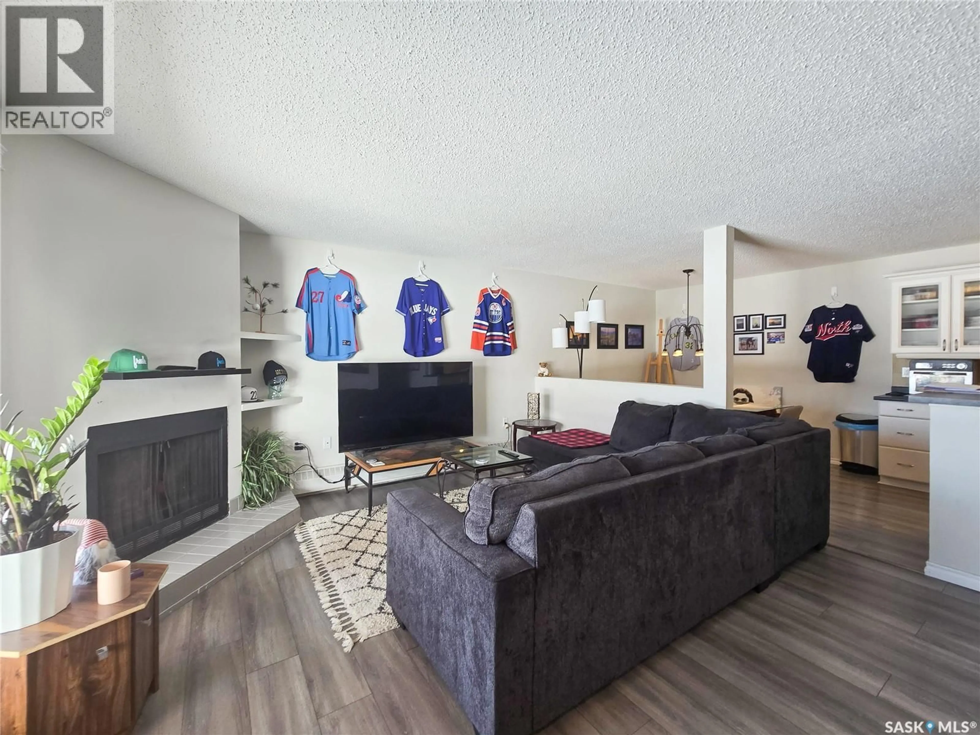 Living room with furniture, unknown for 108 2931 HARDING STREET, Regina Saskatchewan S4R1A6