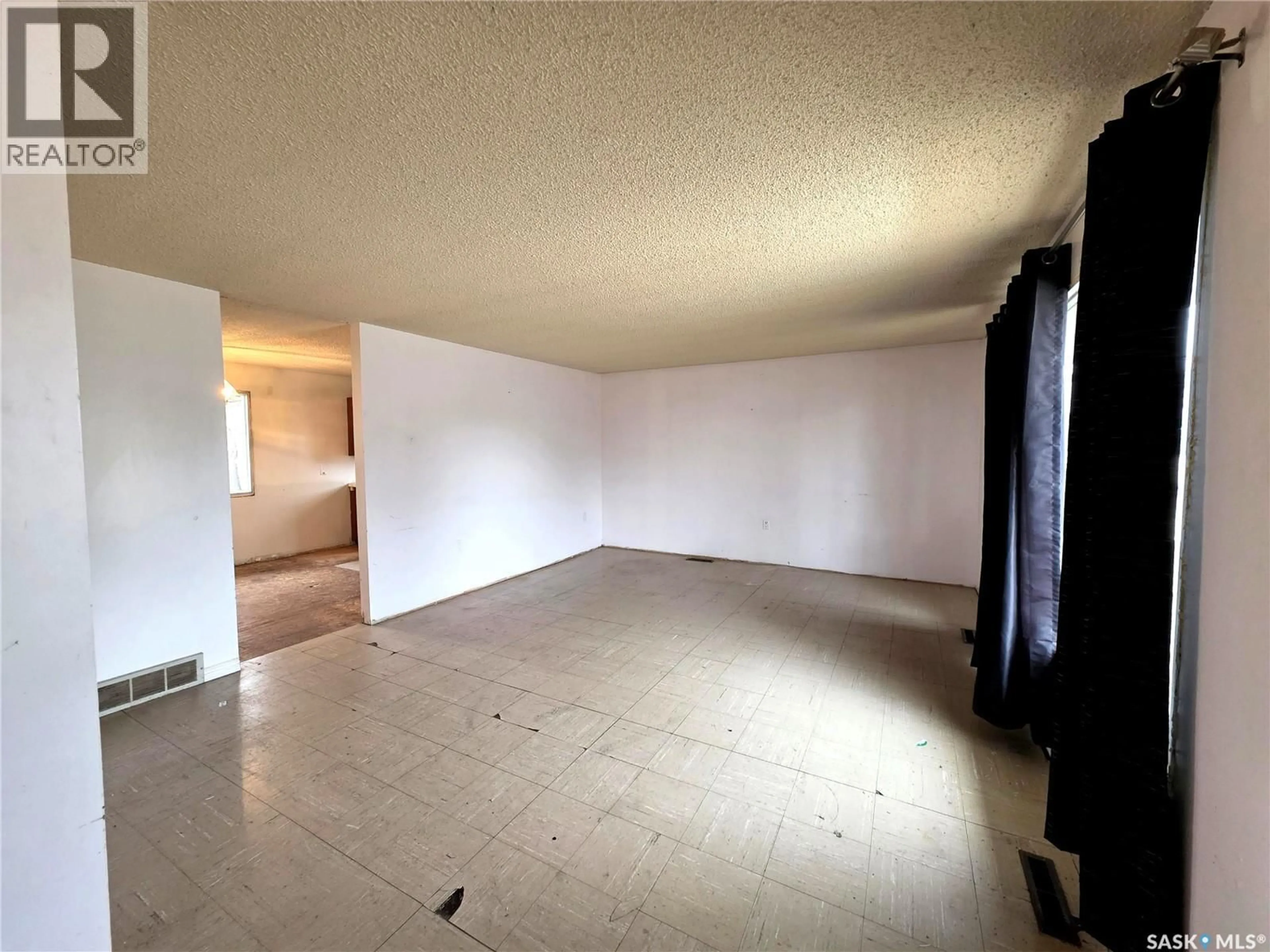 A pic of a room for 314 2ND AVENUE, Young Saskatchewan S0K4Y0
