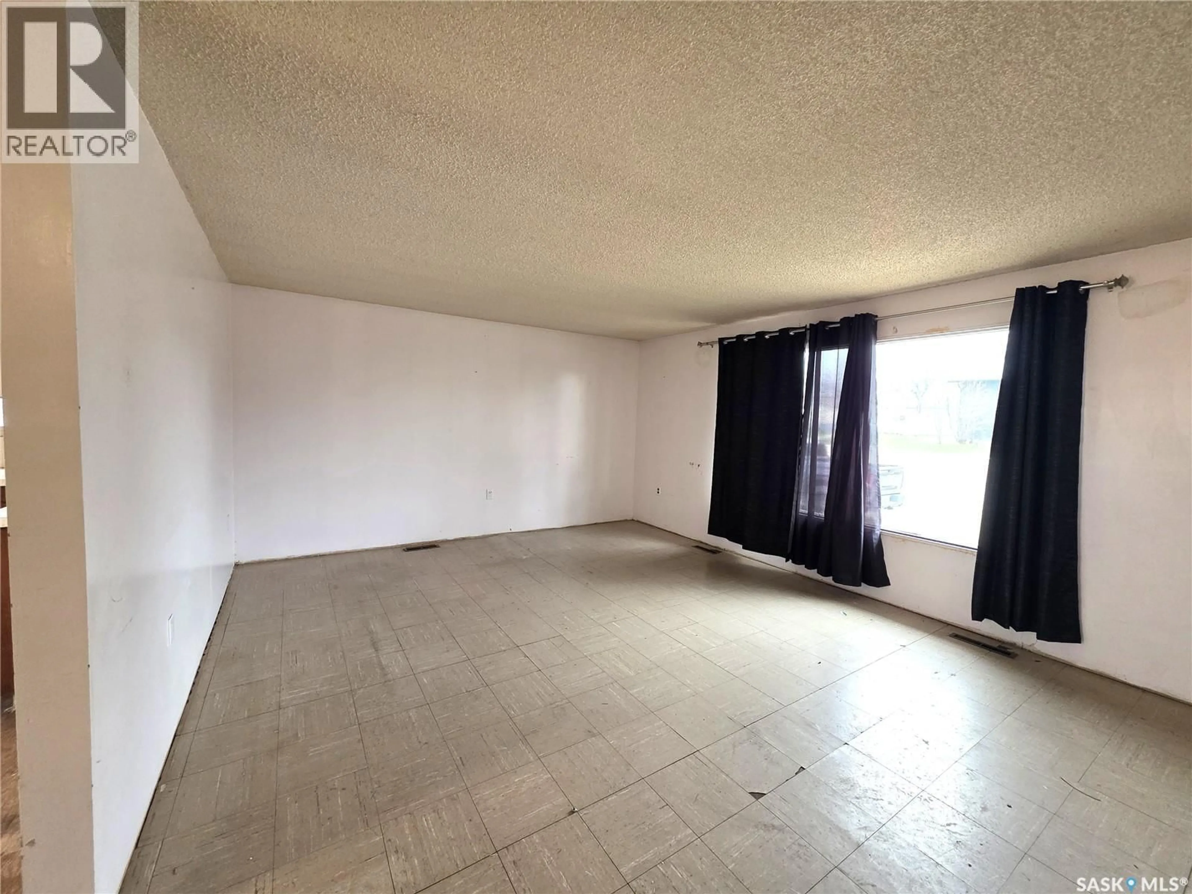A pic of a room for 314 2ND AVENUE, Young Saskatchewan S0K4Y0